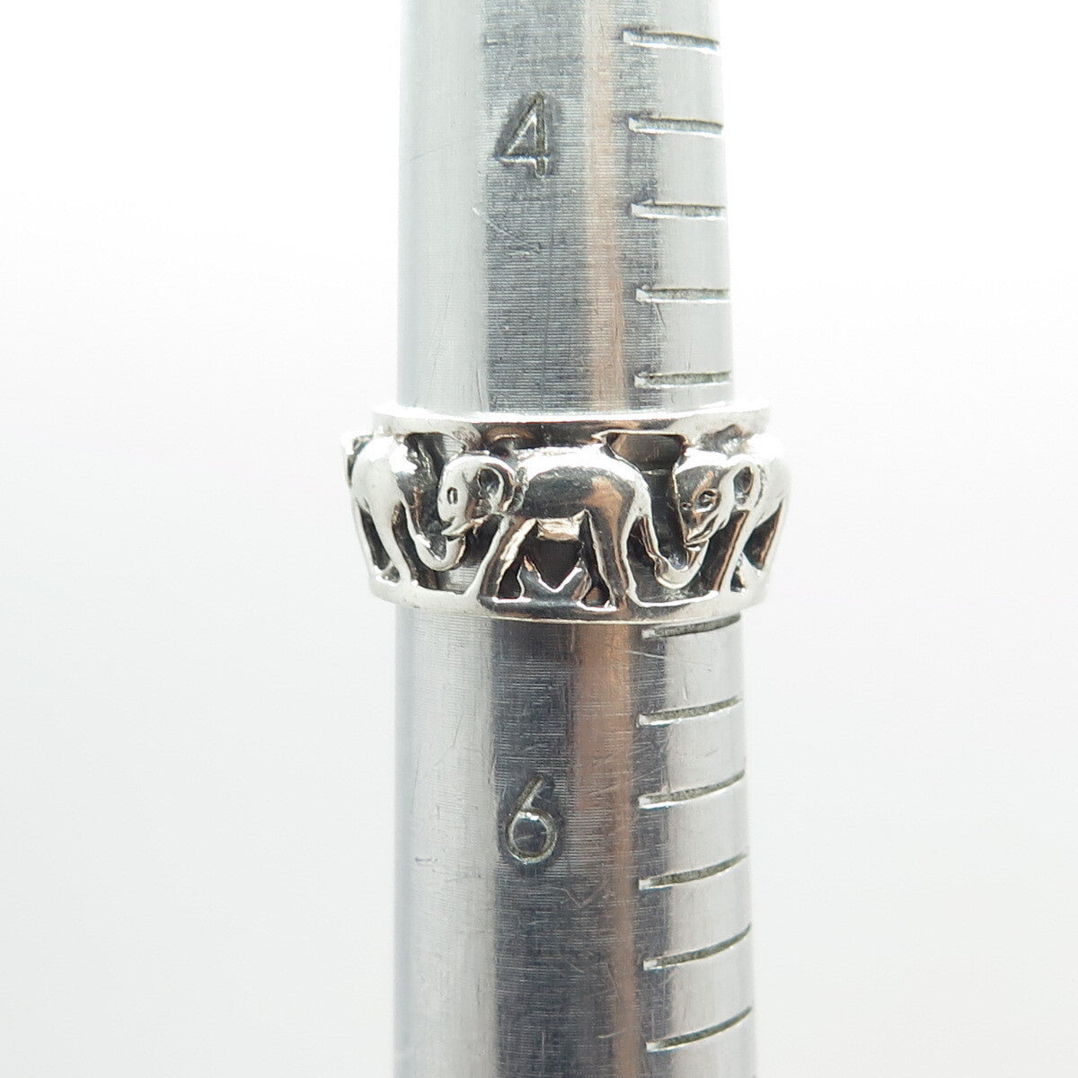 925 Sterling Silver Vintage Elephant Oxidized Band Ring Size 5.5