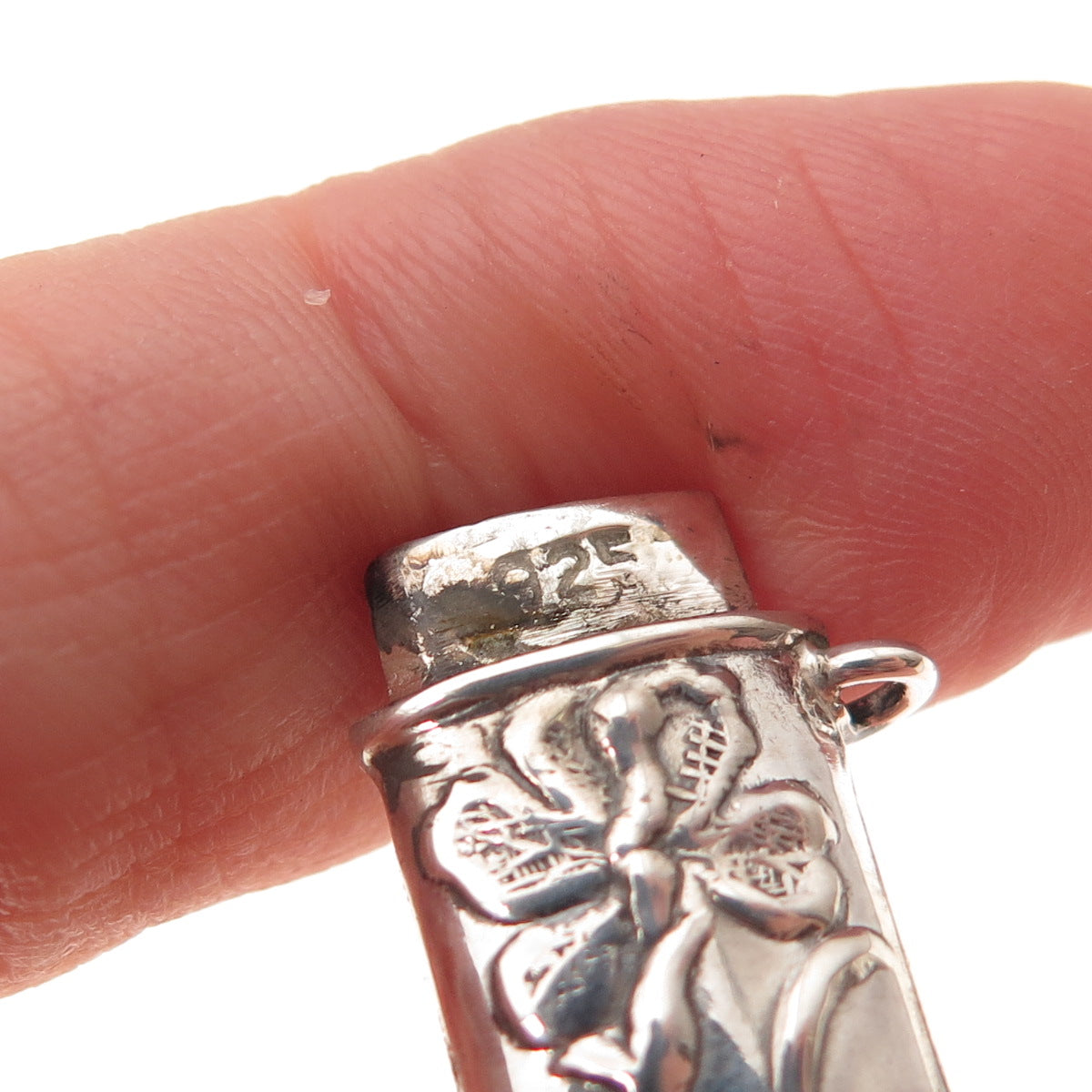 925 Sterling Silver Vintage Floral Repousse Oxidized Needle Case