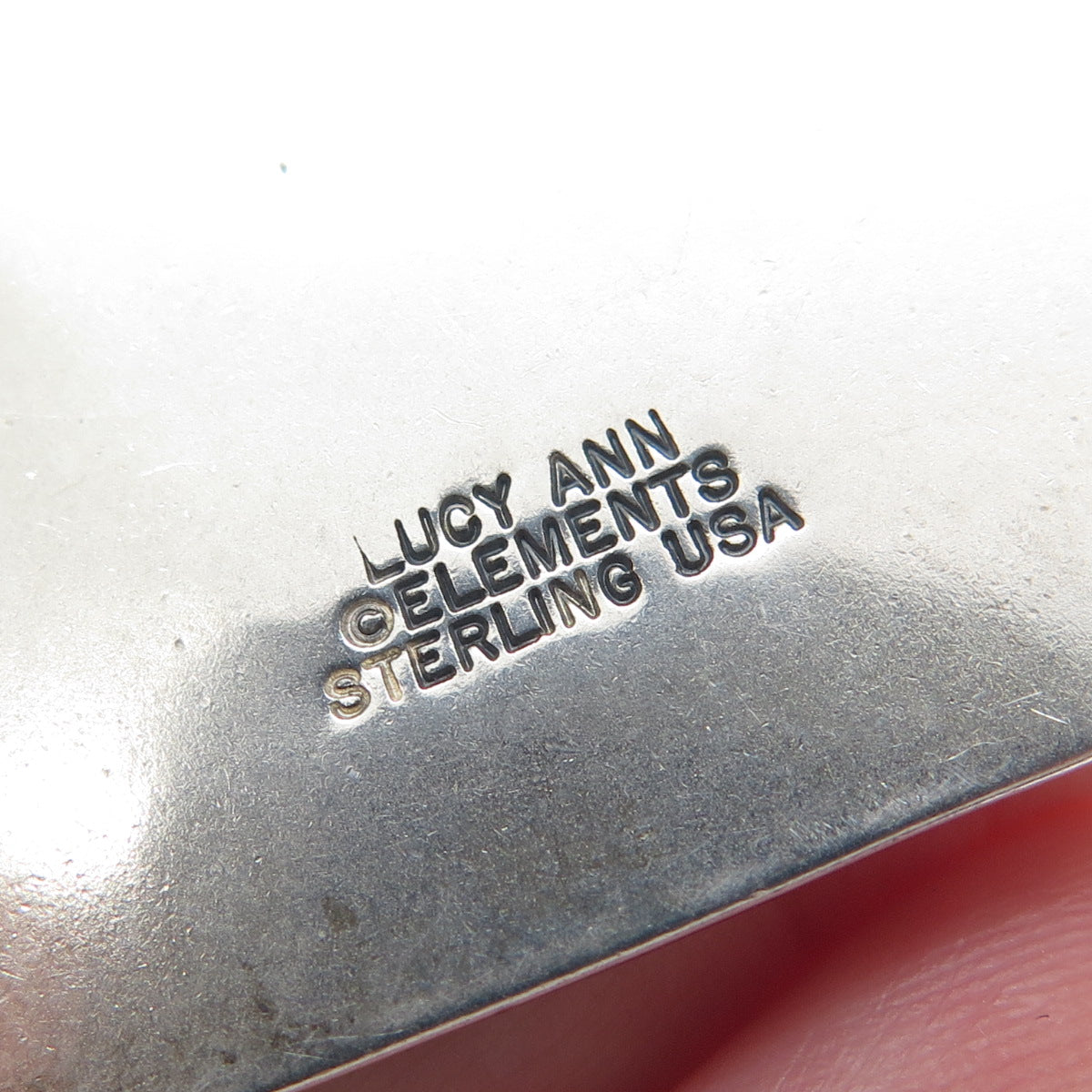 LUCY ANN ELEMENTS 925 Sterling Silver Vintage USA Ribbon Kitty Tag Pendant
