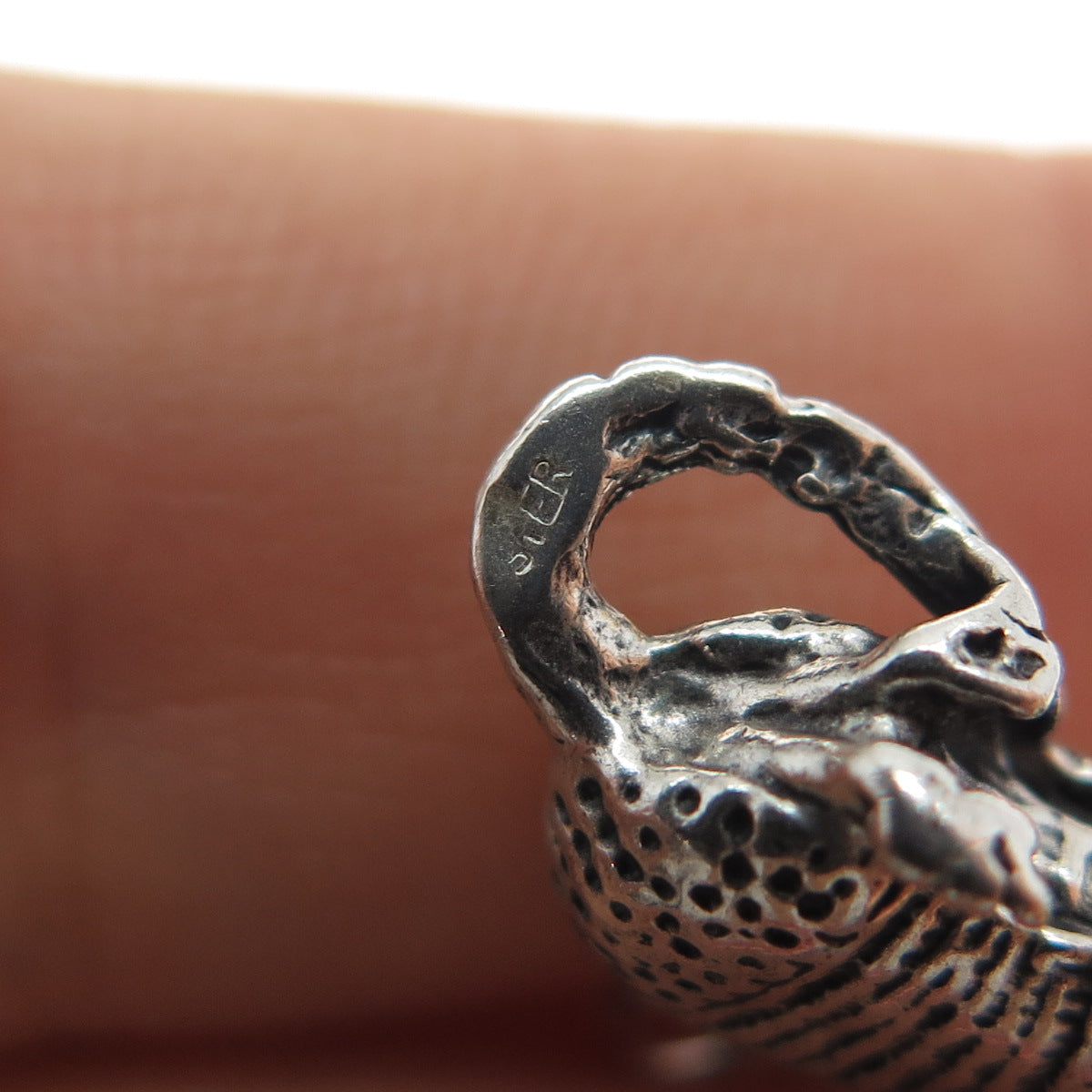 925 Sterling Silver Vintage Armadillo Texas Oxidized Minimalist Charm Pendant