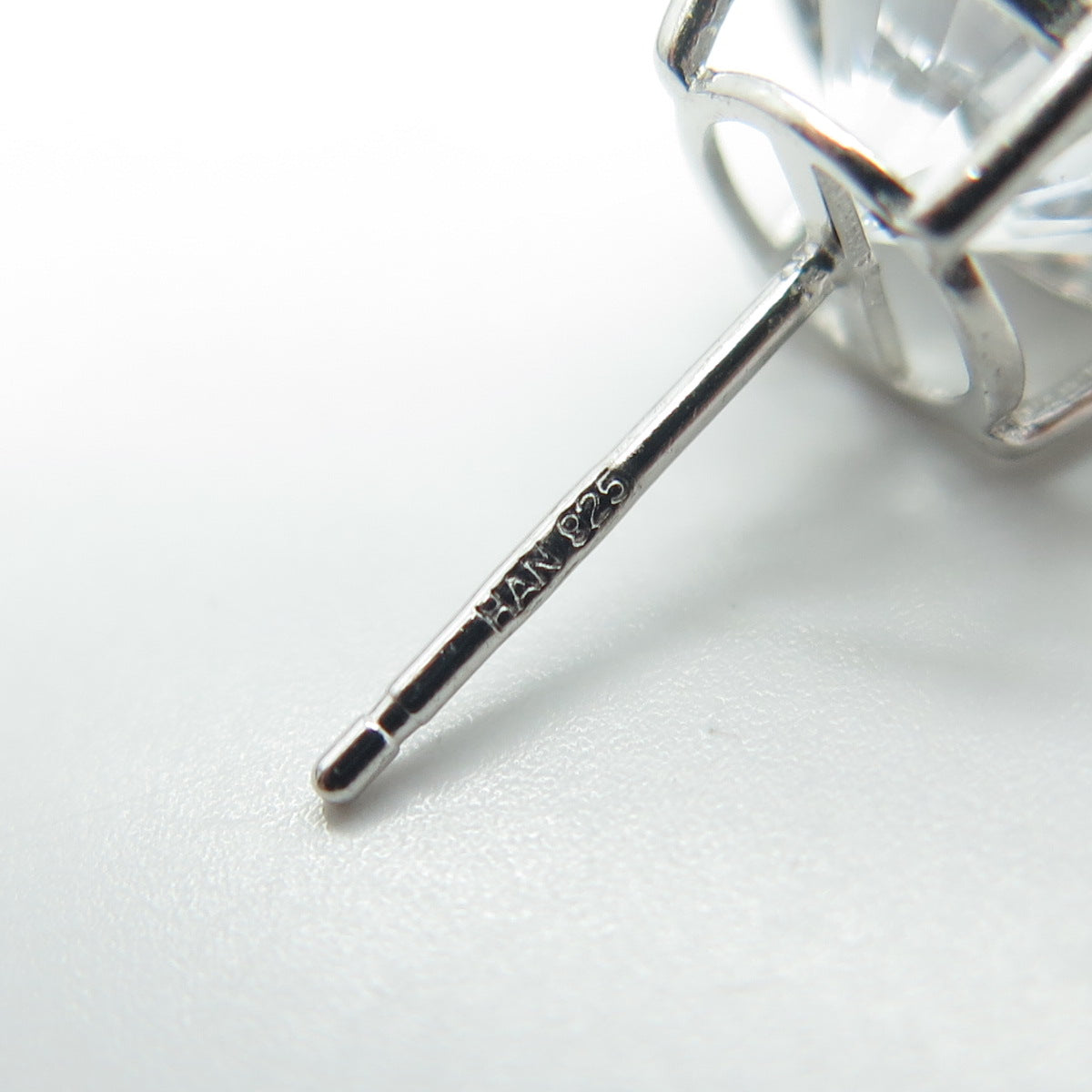 HAN 925 Sterling Silver Round-Cut White C Z Stud Earrings