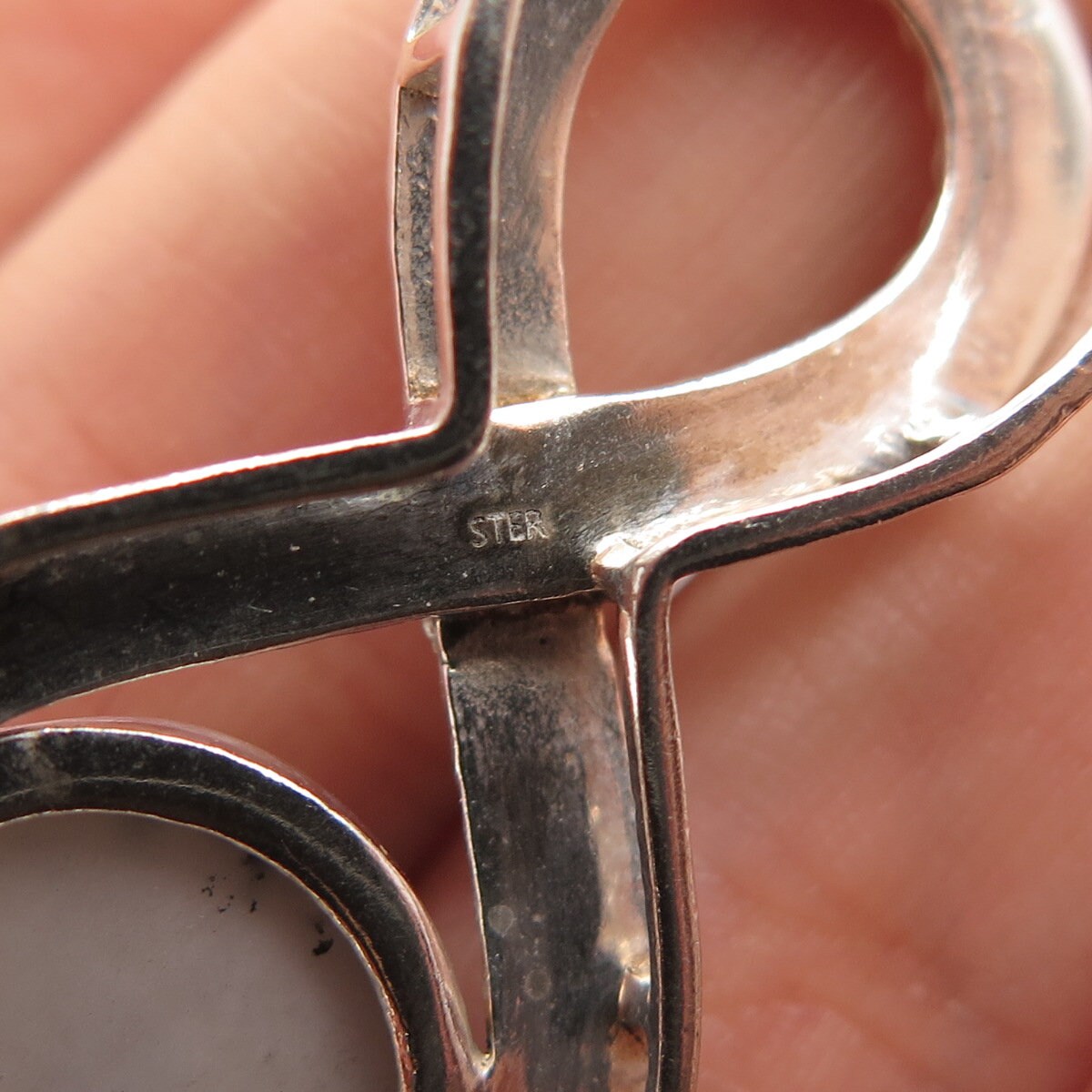 925 Sterling Silver Vintage Real Agate Gem Figure 8 / Infinity Slide Pendant
