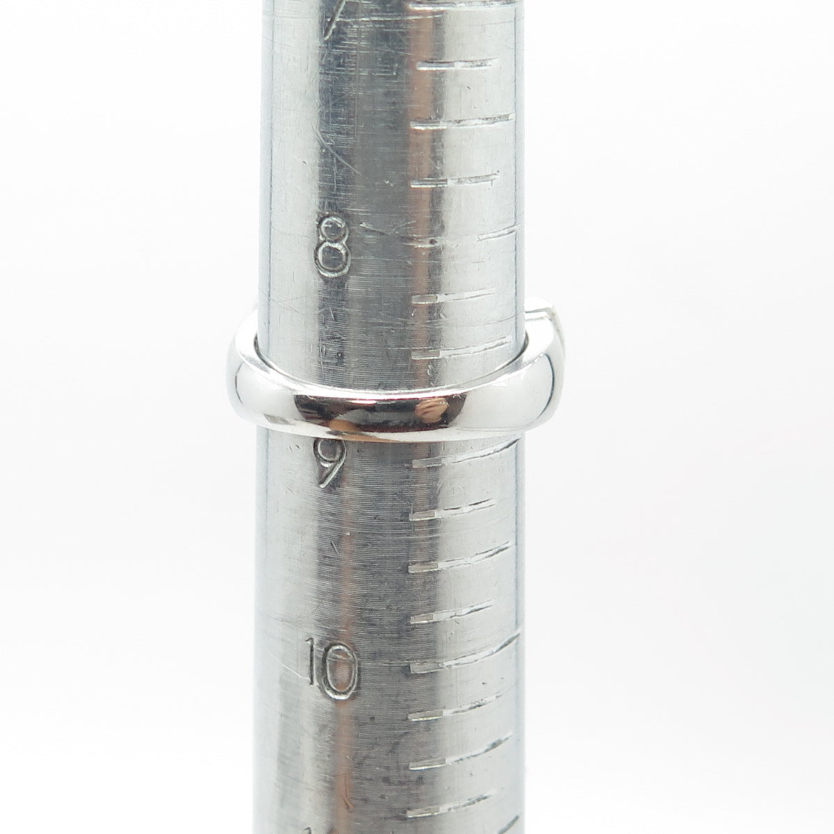 925 Sterling Silver Round-Cut C Z Engagement Ring Size 9