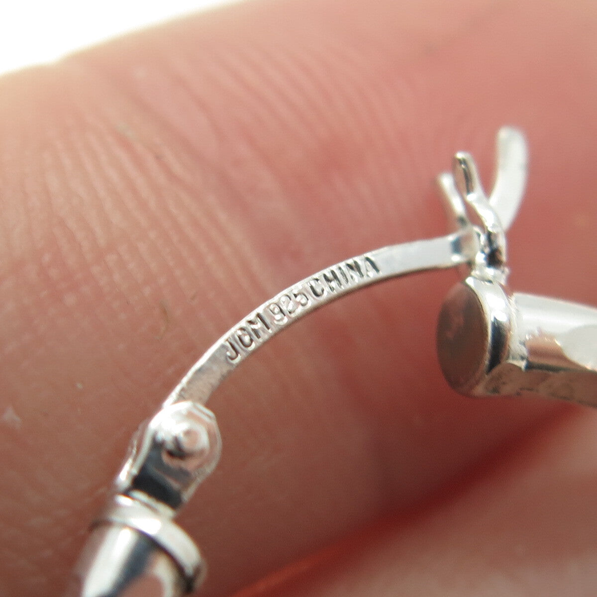 JOM JUST ONE MORE 925 Sterling Silver Diamond-Cut Hoop Earrings