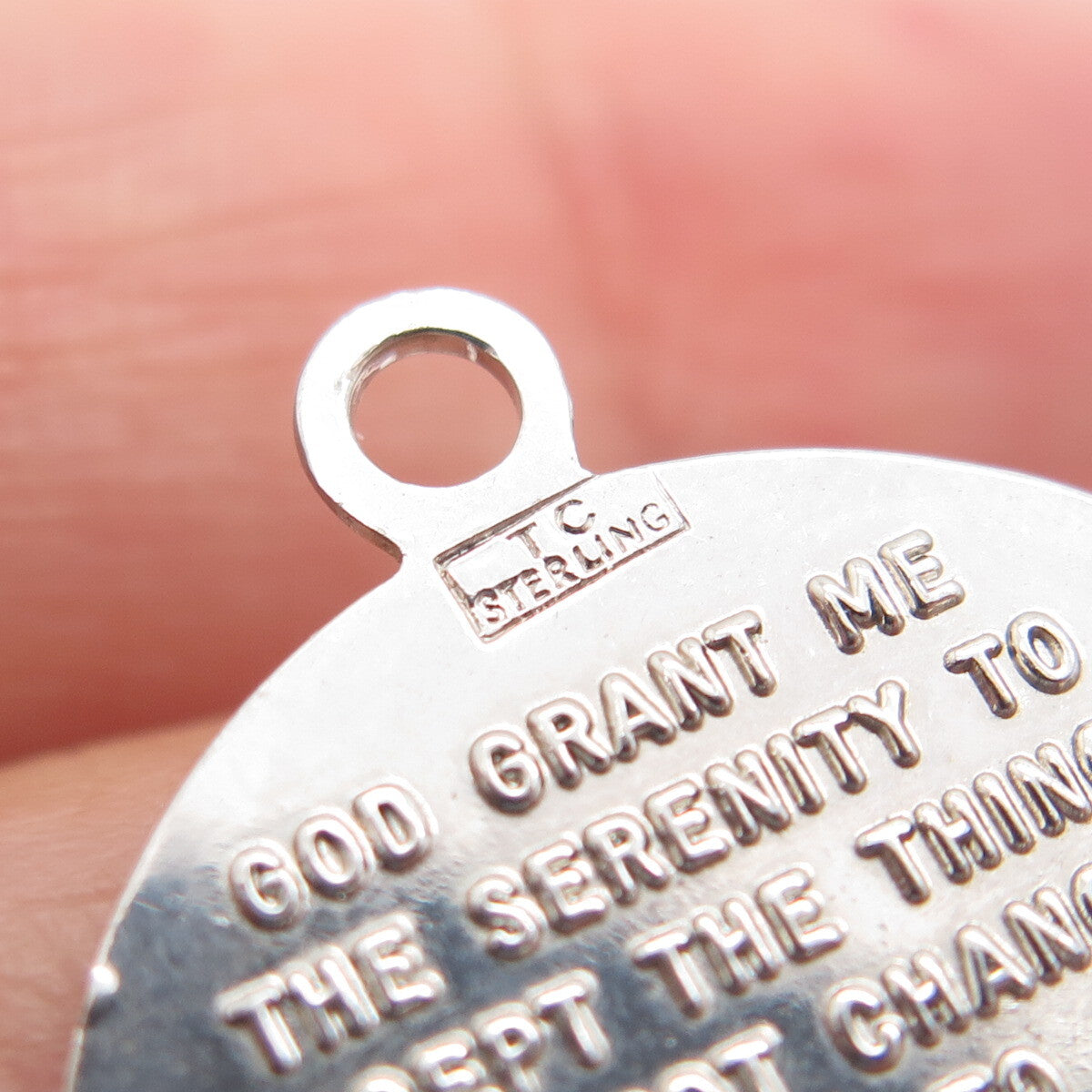 TOWN & COUNTRY 925 Sterling Silver Vintage Prayer Hands Minimalist Charm Pendant