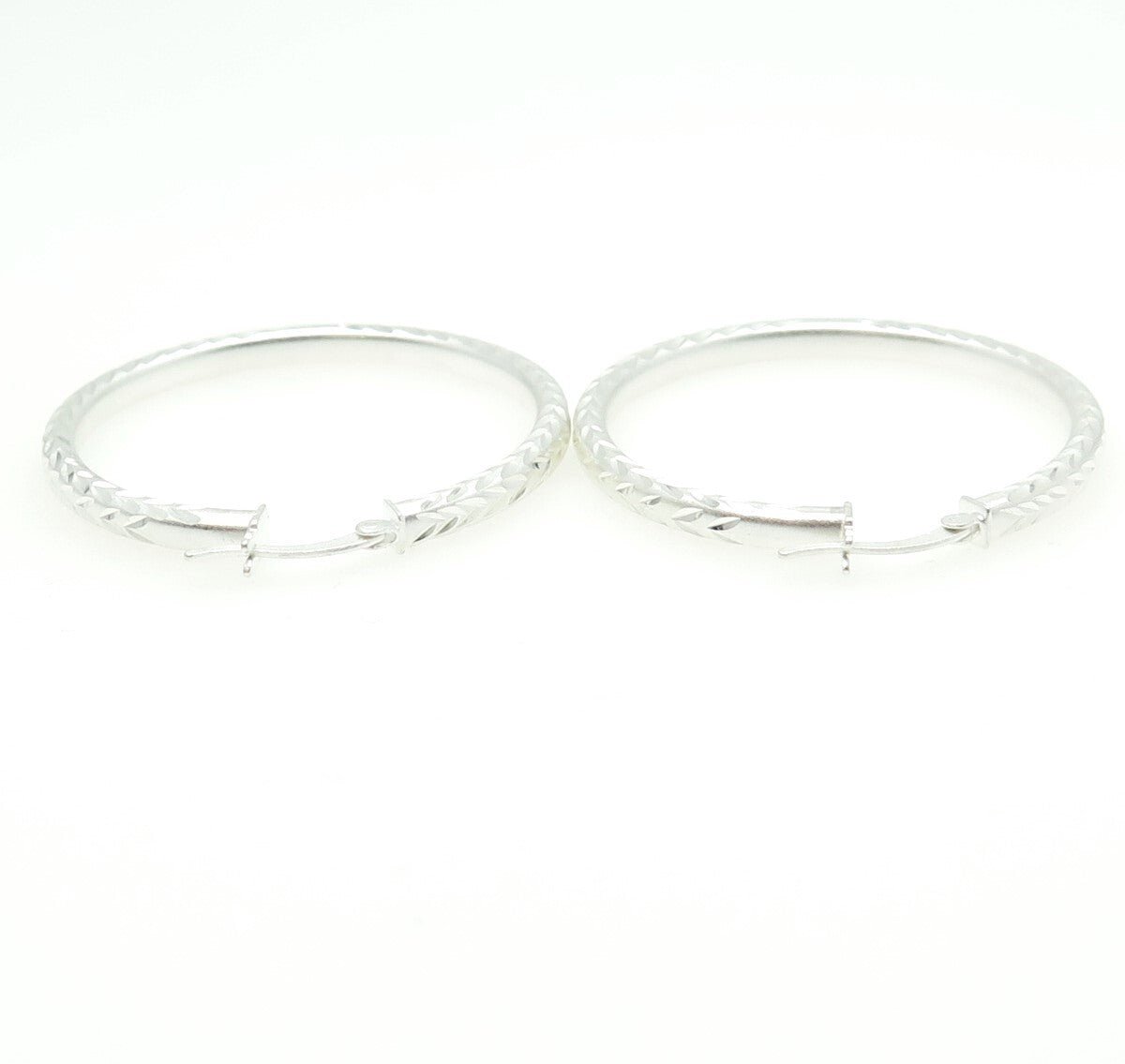 HAN 925 Sterling Silver Engraved Hinged Hoop Earrings