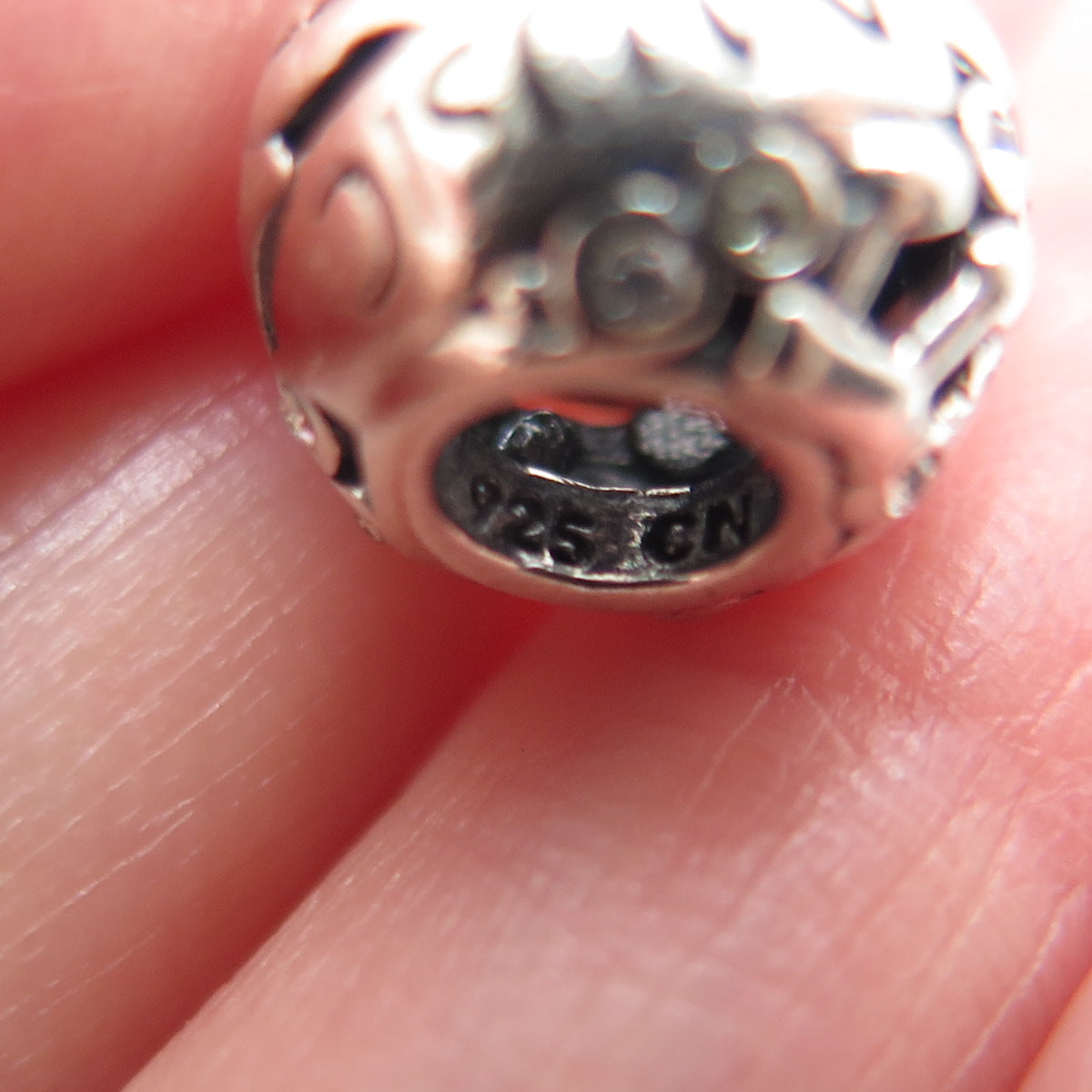 CHAMILIA 925 Sterling Silver Round-Cut C Z Music Heals The Soul Bead Charm