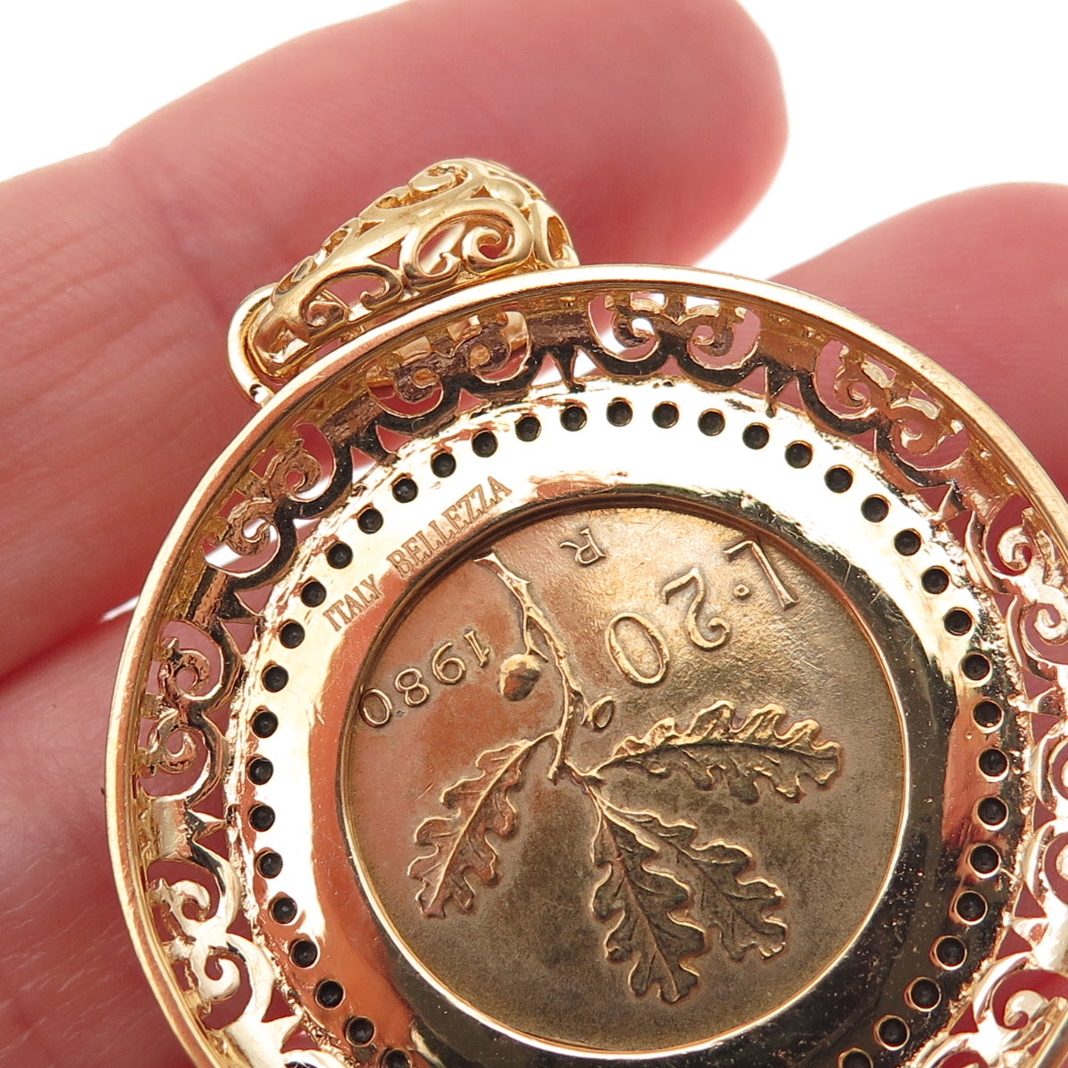 Bellezza Gold Plated Frame Vintage 1980 Italy 20 Lire Coin Charm Pendant
