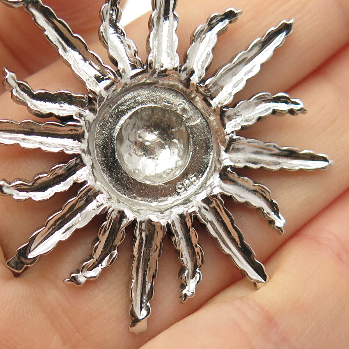 925 Sterling Silver 2-Tone Vintage Braided Floral Pendant