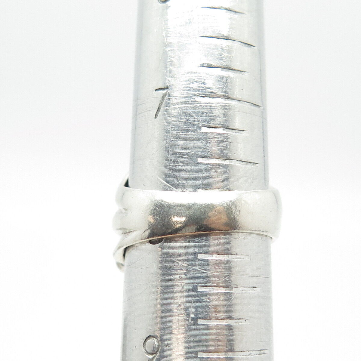 925 Sterling Silver Vintage Puffy Ribbed Modernist Ring Size 8