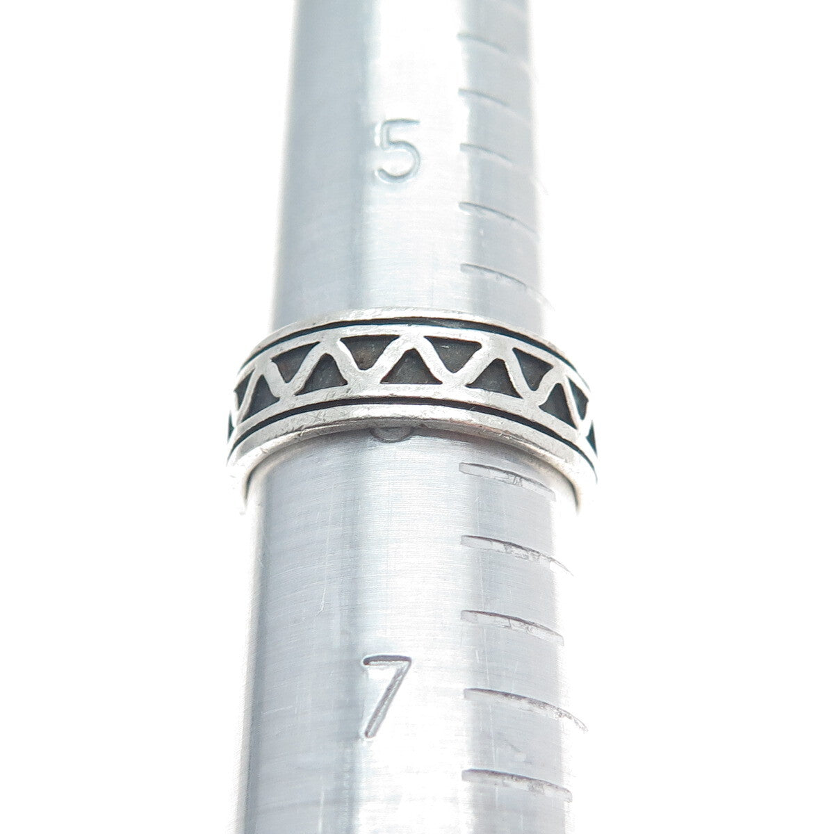 925 Sterling Silver Vintage Zig Zag All Around Oxidized Band Ring Size 6.25
