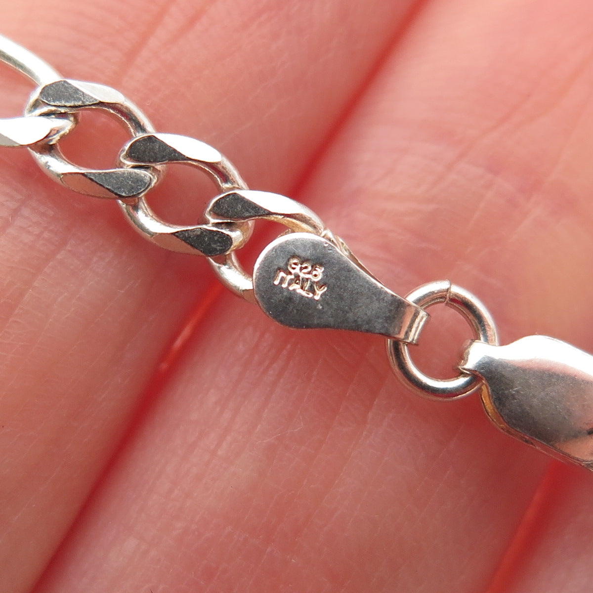 925 Sterling Silver Vintage Italy Figaro Link Bracelet 7"