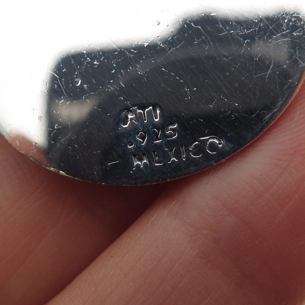 ANNIKA WITT 925 Sterling Silver Vintage Flower Hammered Shadow Box Slide Pendant