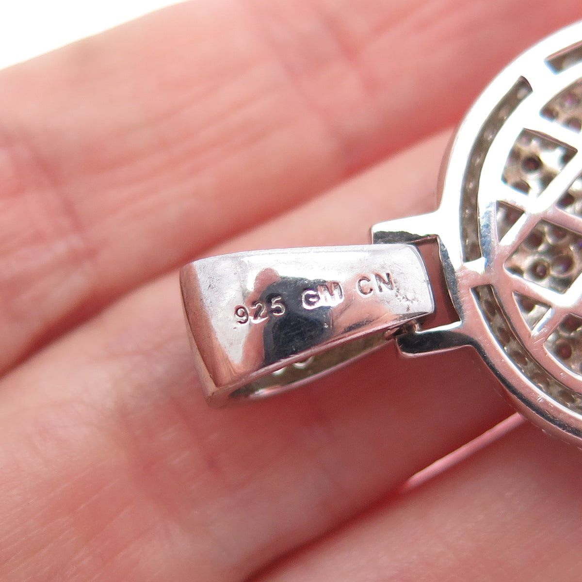 925 Sterling Silver Round-Cut C Z Letter O Initial Charm Pendant