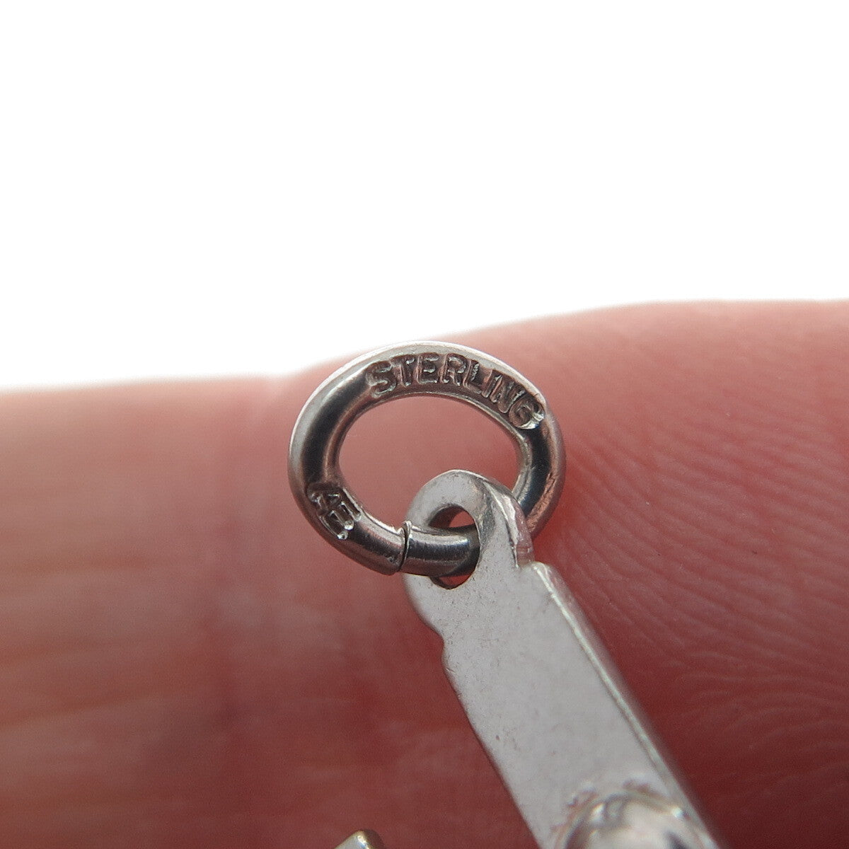ART'S ELEGANCE 925 Sterling Silver Vintage Skiing Minimalist Charm Pendant