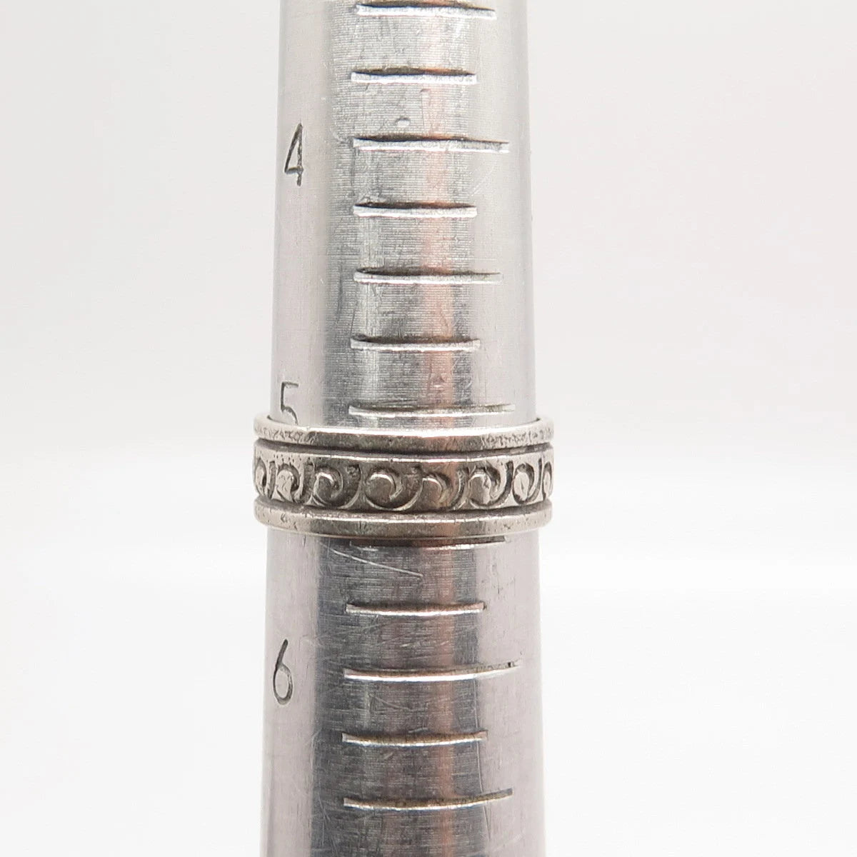 925 Sterling Silver Vintage Tribal Band Ring Size 5.5