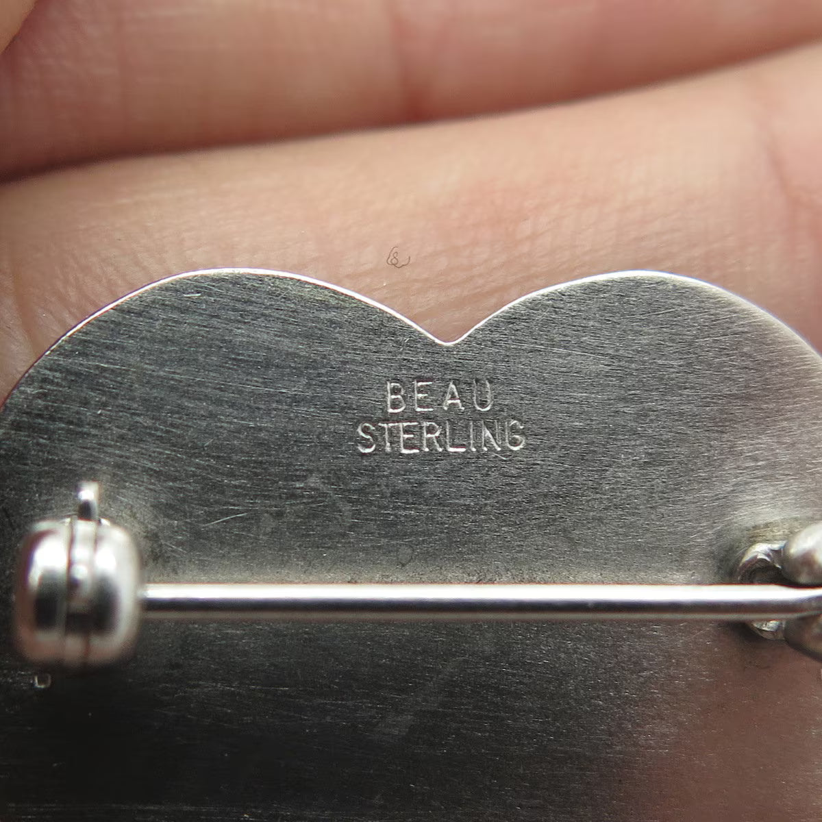 Beau 925 Sterling Silver Vintage Textured Heart Pin Brooch