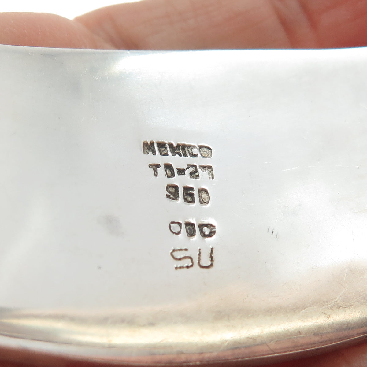 950 Silver Vintage Mexico Real Turquoise & Black Onyx Modernist Bracelet 6.75"