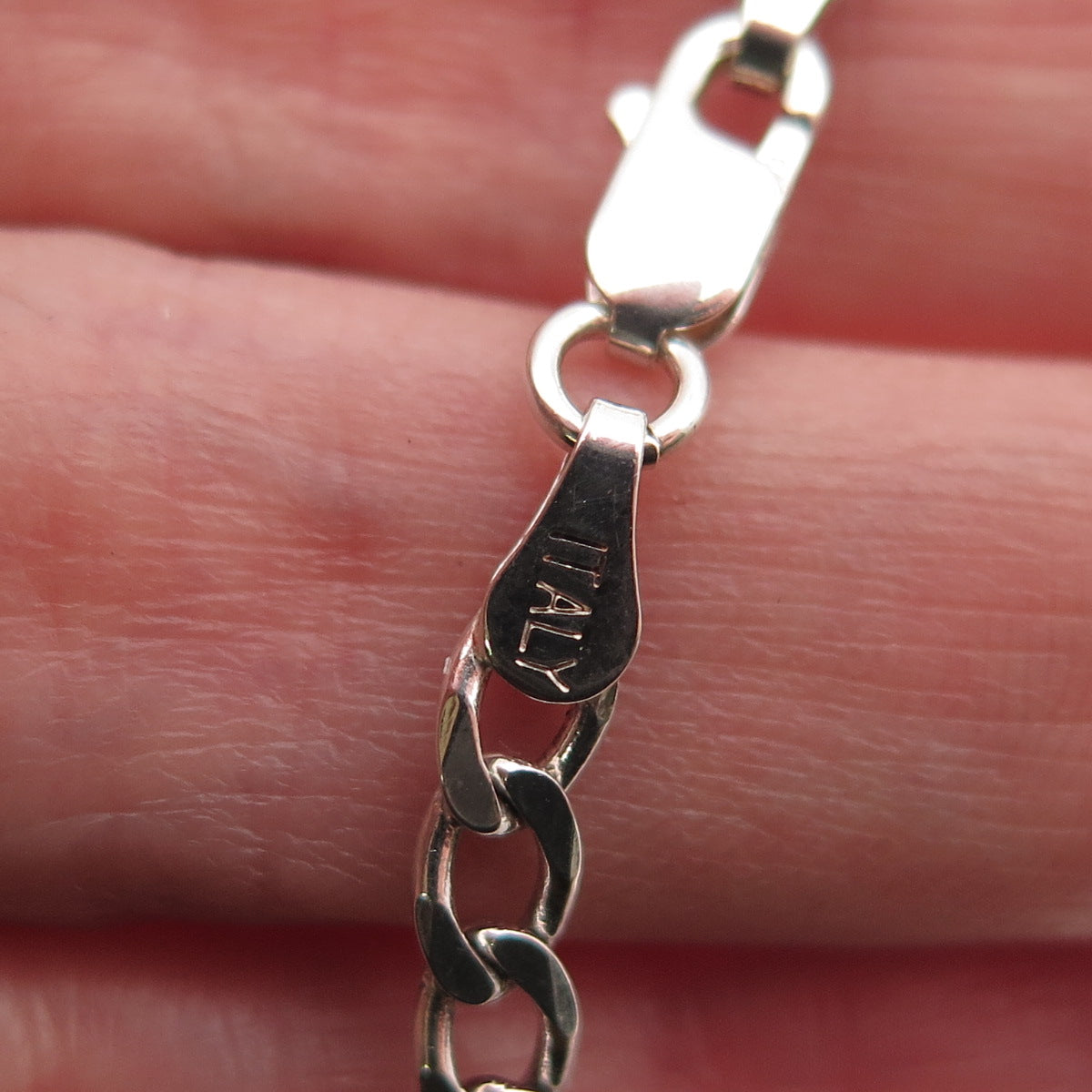 925 Sterling Silver Vintage Italy Figaro Link Bracelet 8.25"