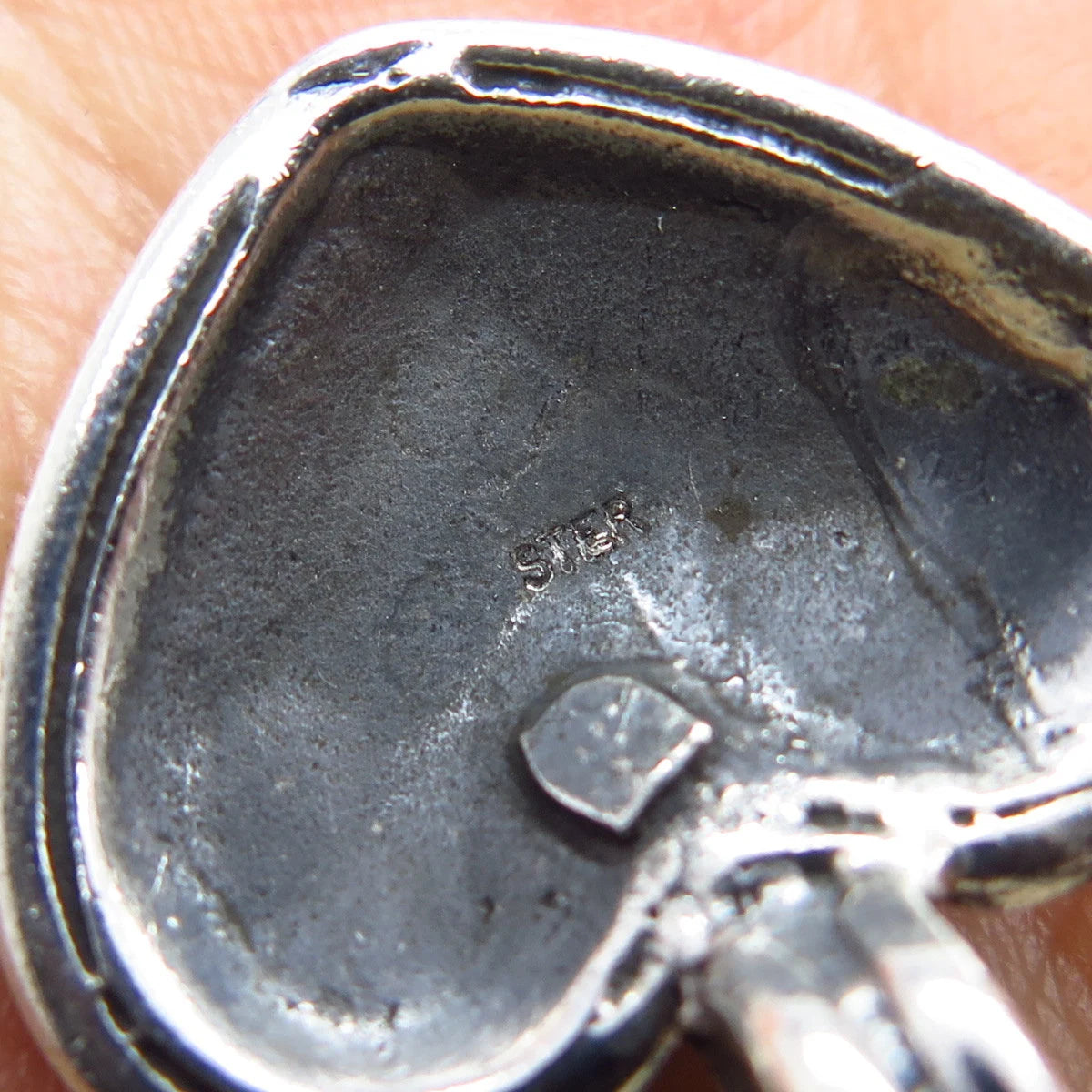 925 Sterling Silver Vintage Swirl Heart Slide Pendant