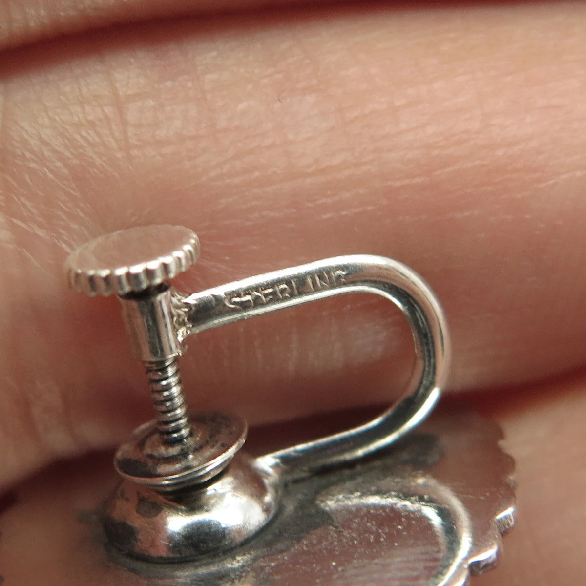 925 Sterling Silver Vintage Round Screw-Back Earrings