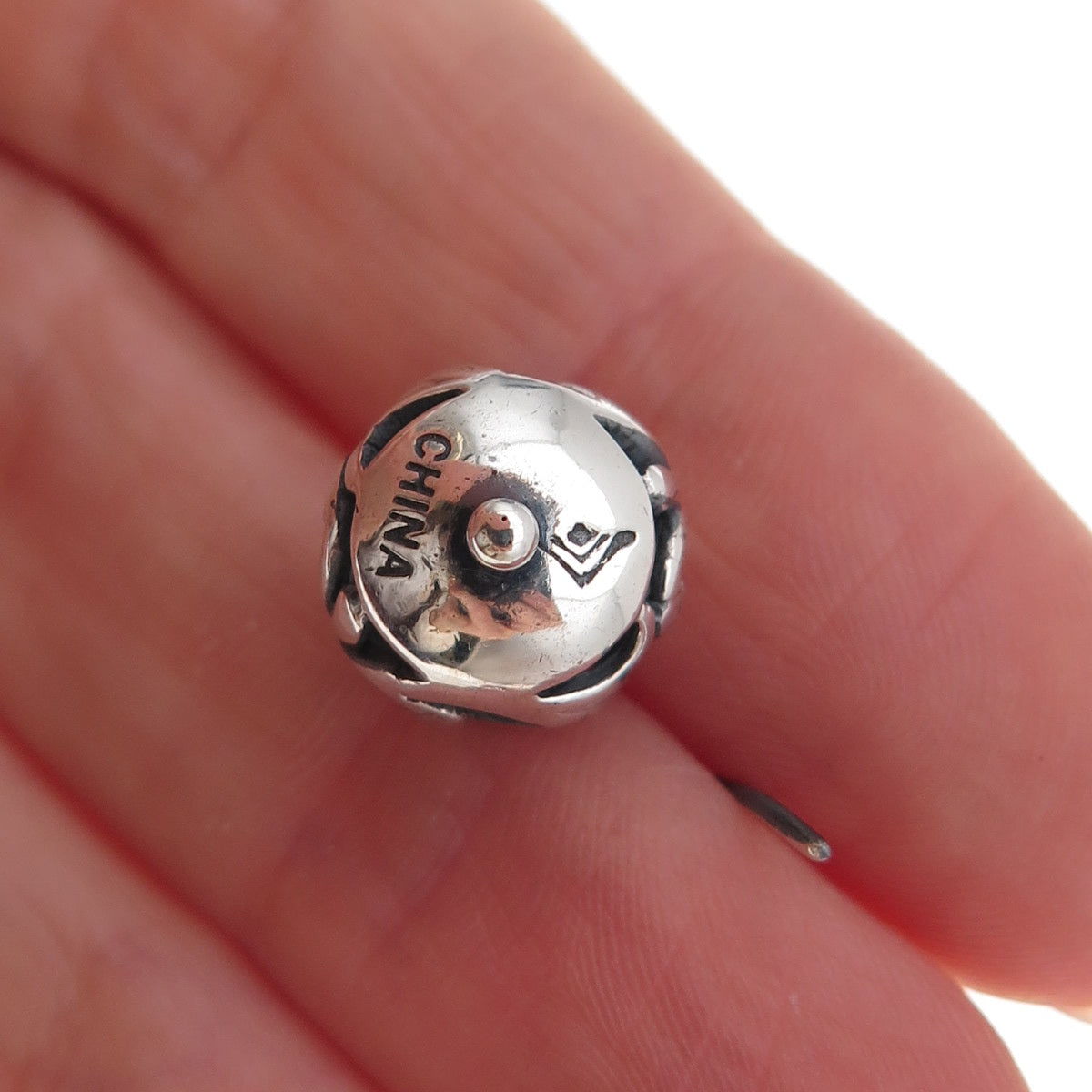 Silpada 925 Sterling Silver Vintage Simple Delight Ball Earrings