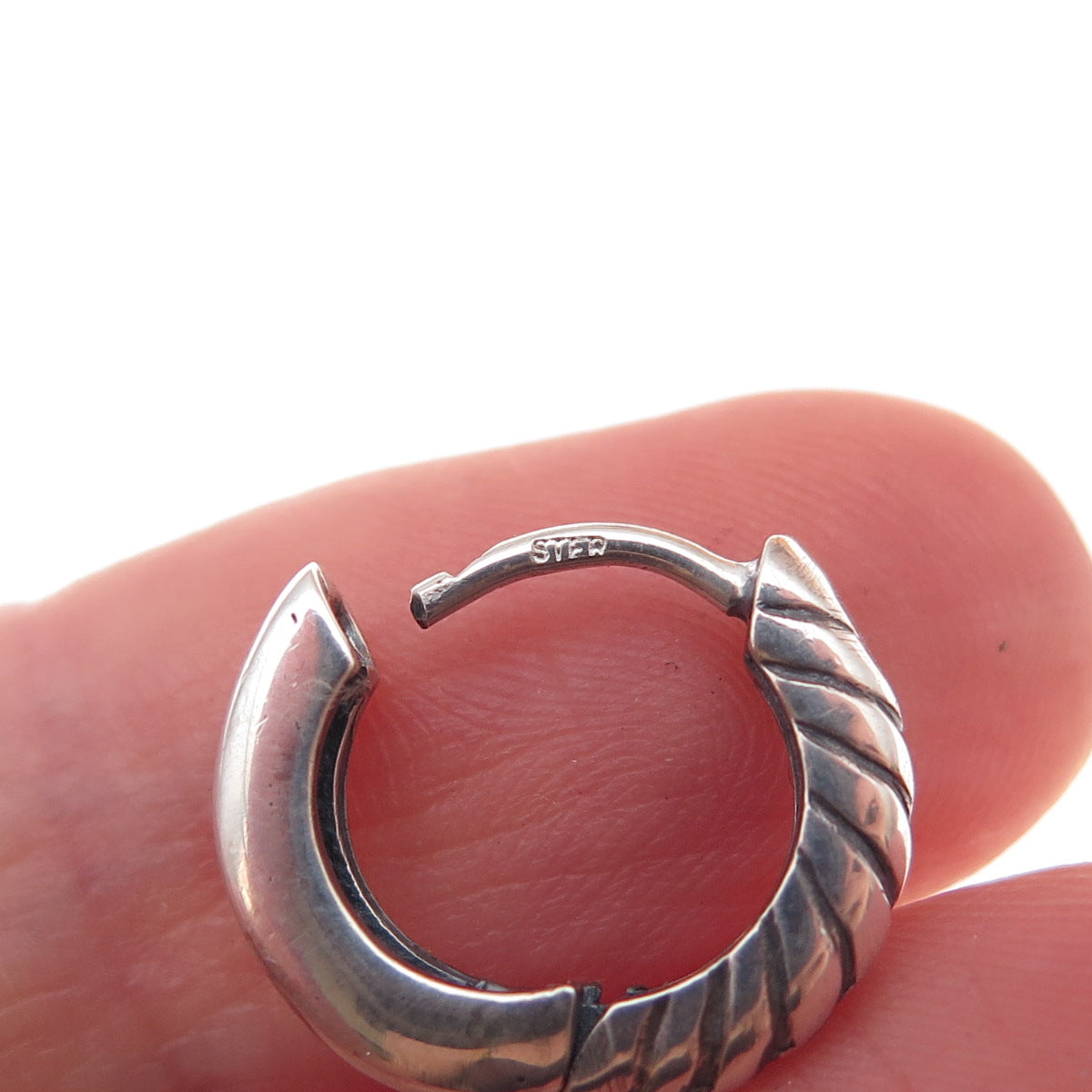 925 Sterling Silver Vintage Ribbed Oxidized Hoop Earrings