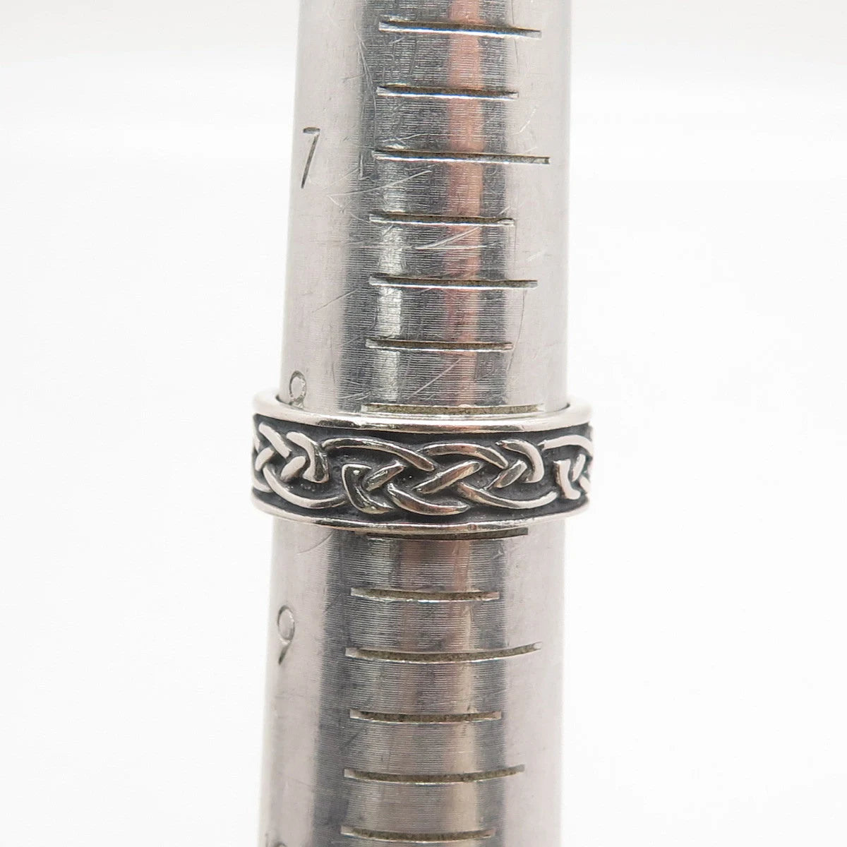 925 Sterling Silver Vintage Wheeler Mfg Co. Celtic Band Ring Size 8.5