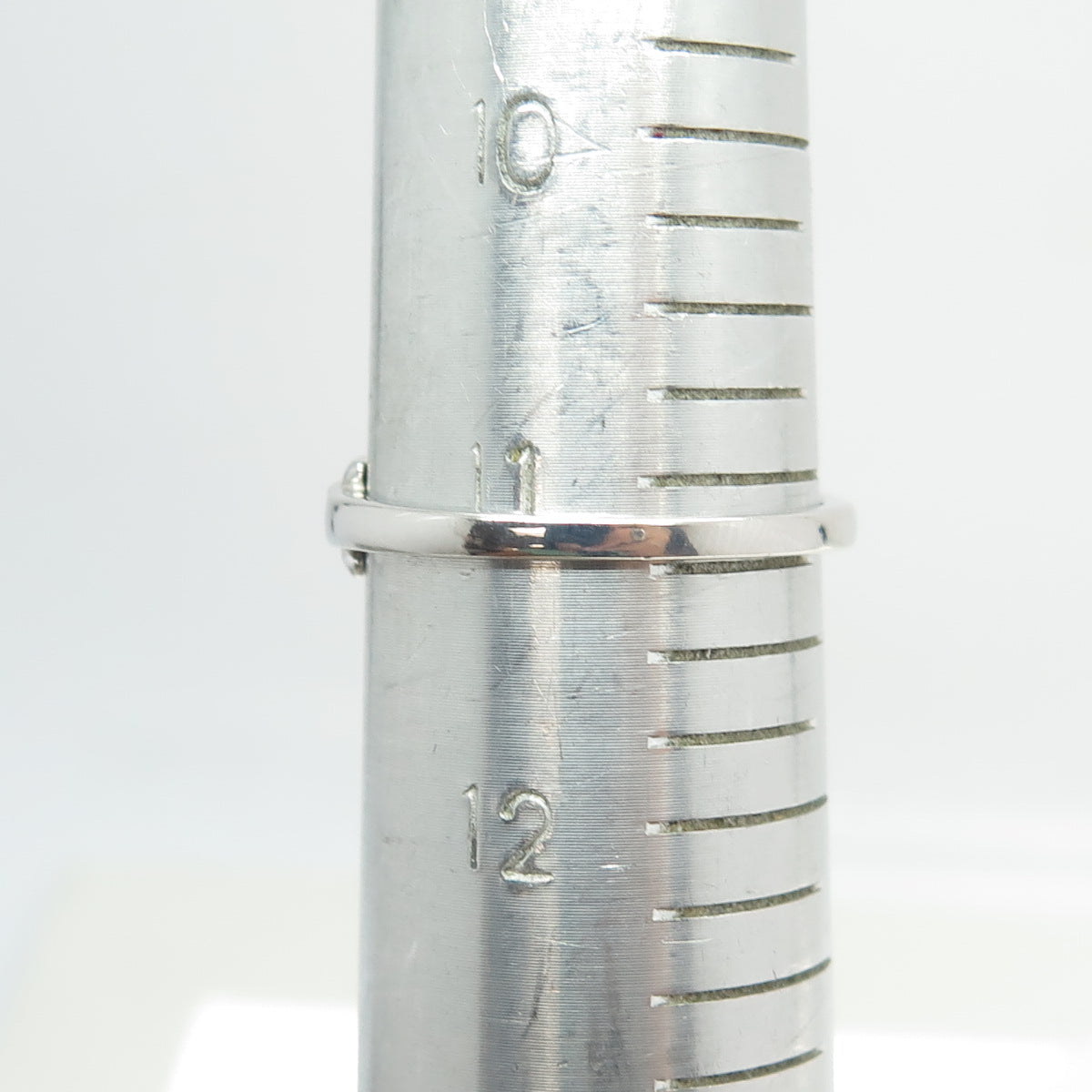 925 Sterling Silver Baguette-Cut C Z Modernist Ring Size 11.25