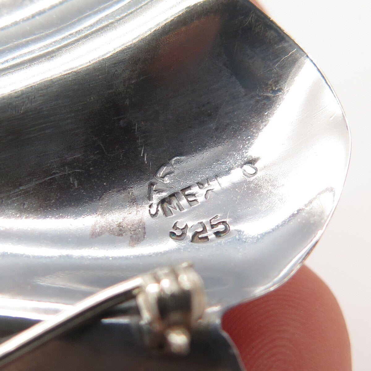 925 Sterling Silver Vintage Mexico Ribbed Pin Brooch