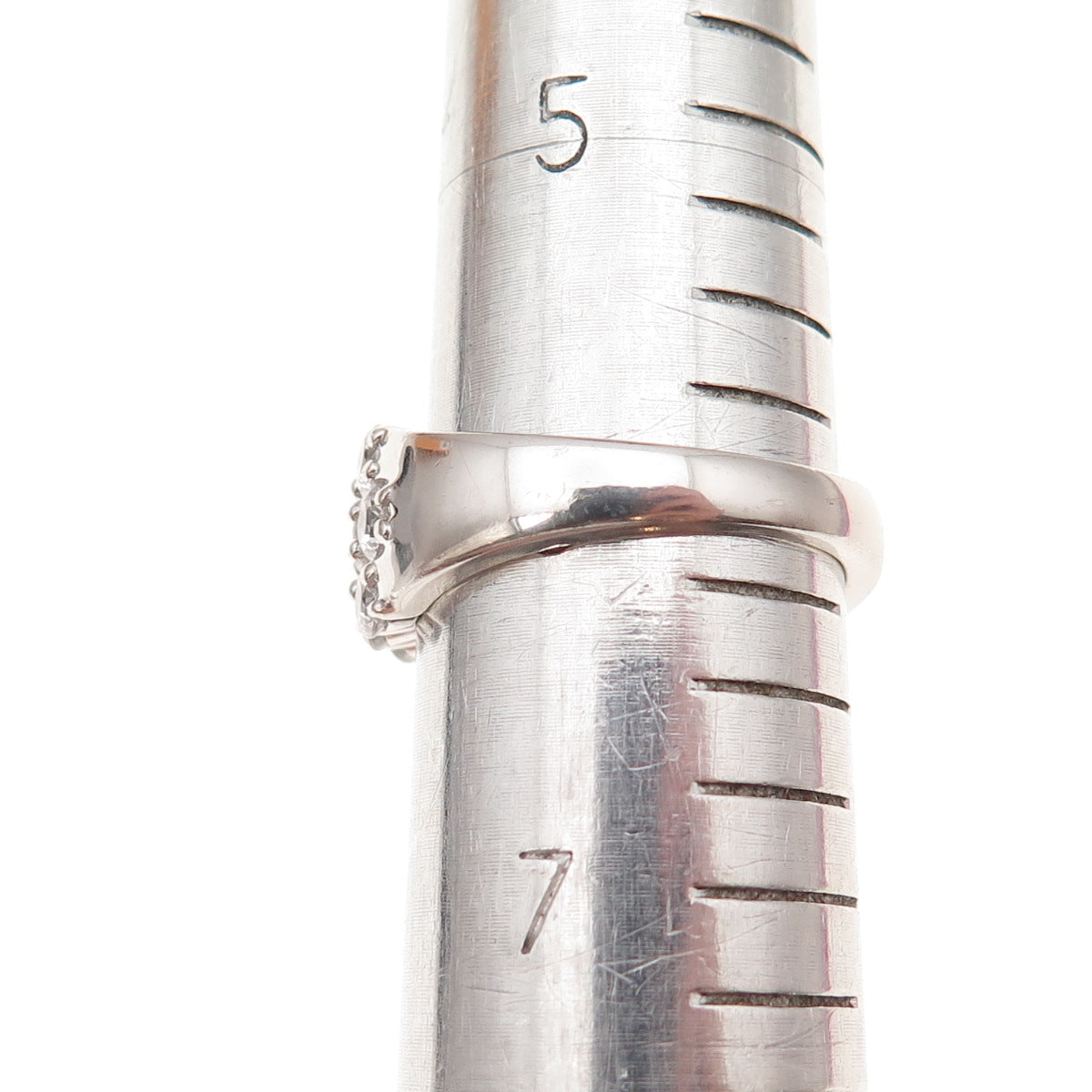 925 Sterling Silver Round-Cut C Z Ring Size 6.25