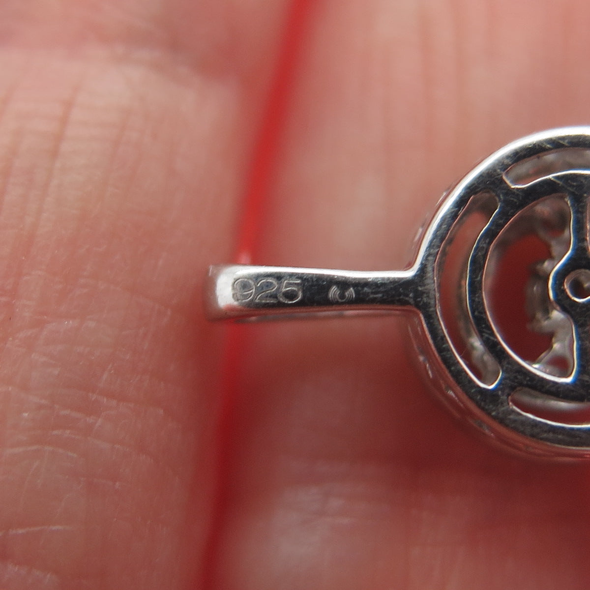 925 Sterling Silver Round-Cut Shaped C Z Minimalist Pendant