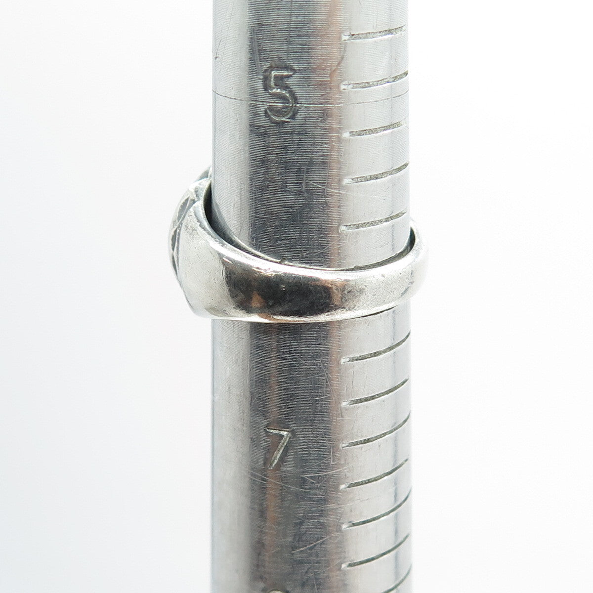 925 Sterling Silver Vintage Ribbed Ring Size 6.25