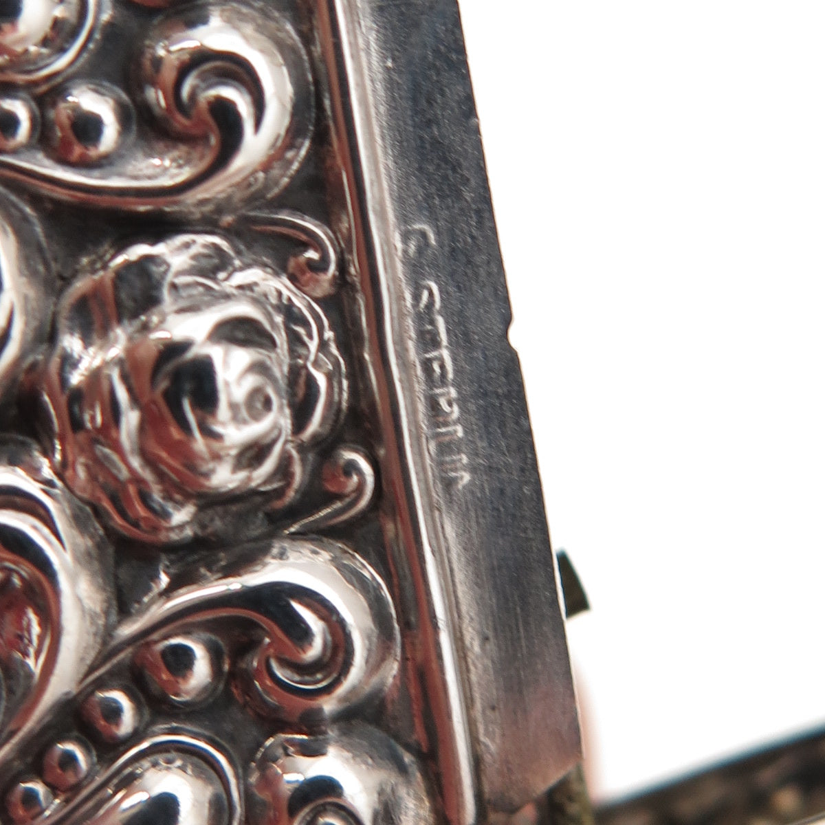 925 Sterling Silver Antique Art Deco Engraved Mono Repousse Vesta Match Case
