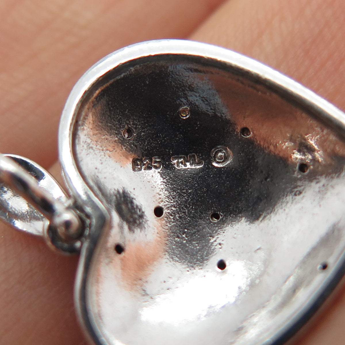 925 Sterling Silver Enamel Real Round-Cut Diamond Heart Charm Pendant