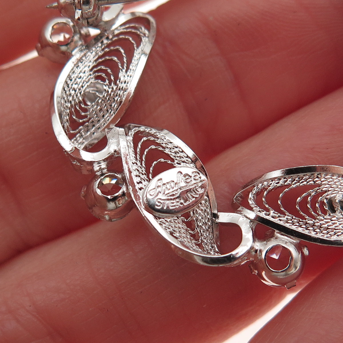 Am Lee 925 Sterling Silver Vintage Rhinestone Filigree Floral Pin Brooch