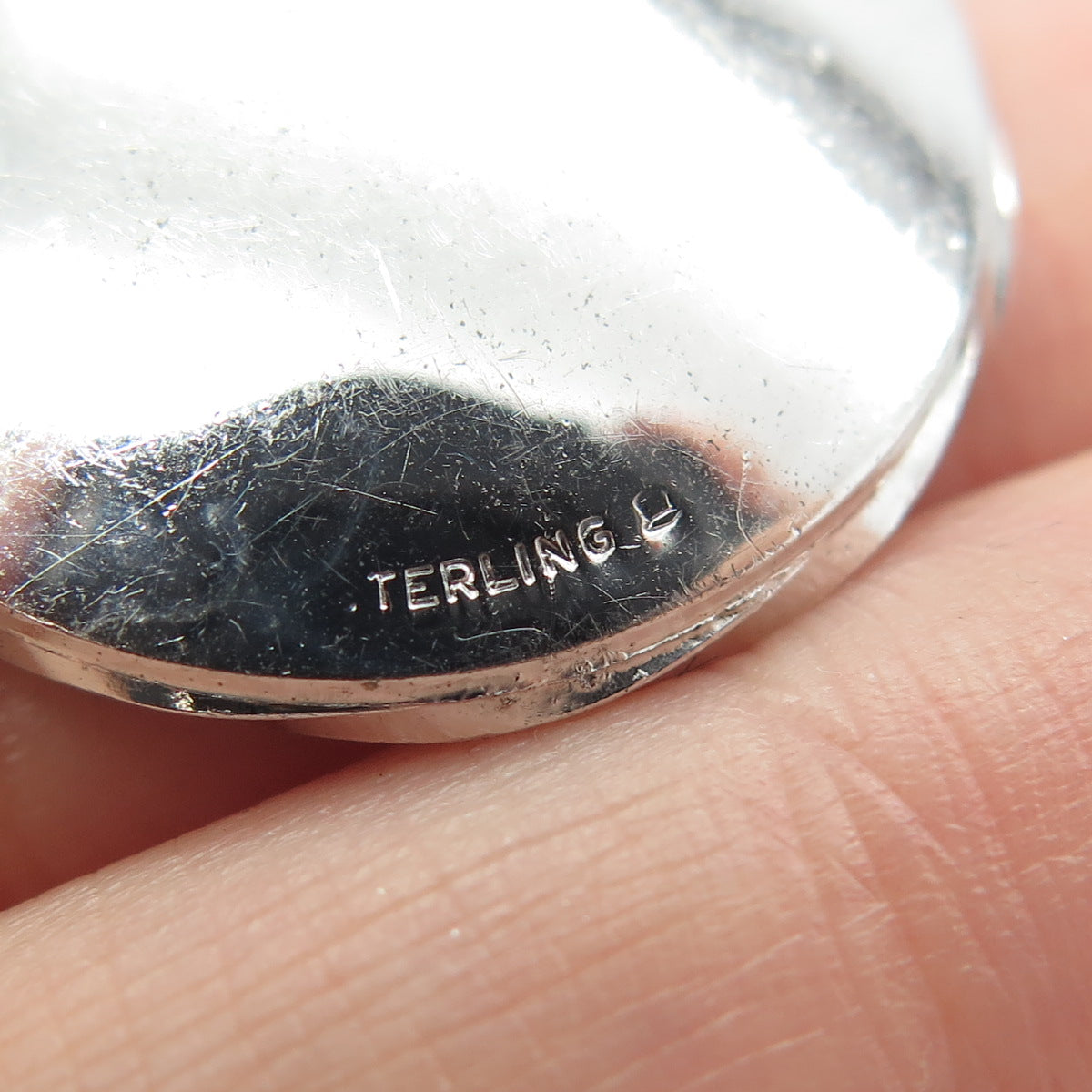 WELLS 925 Sterling Silver Vintage Enamel Flower Round Pendant