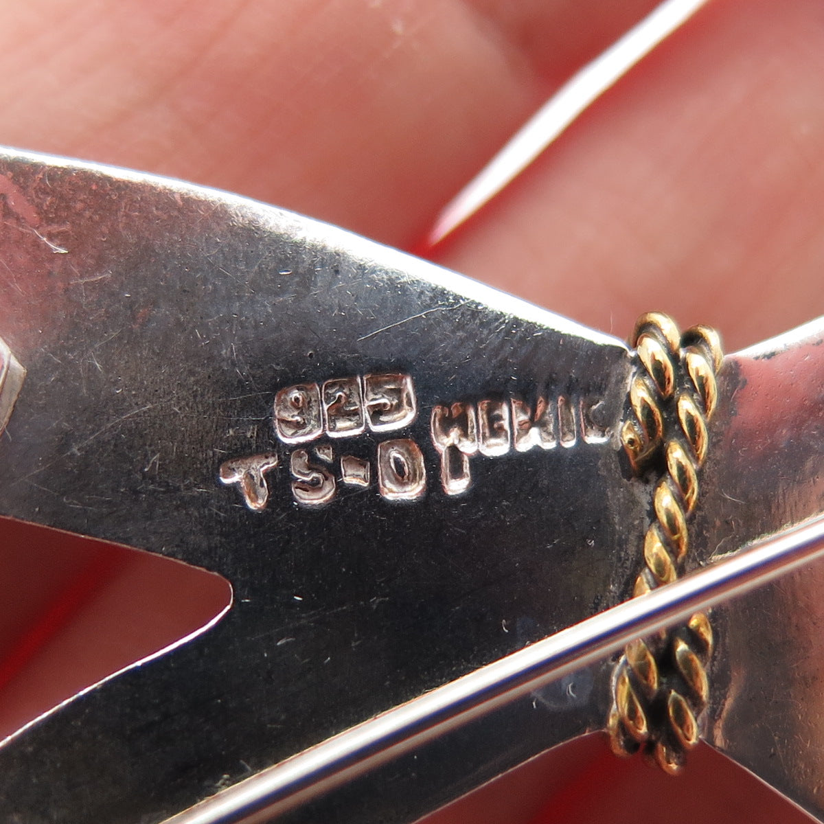 925 Sterling Silver 2-Tone Vintage Mexico Modernist Crisscross Brooch / Pendant