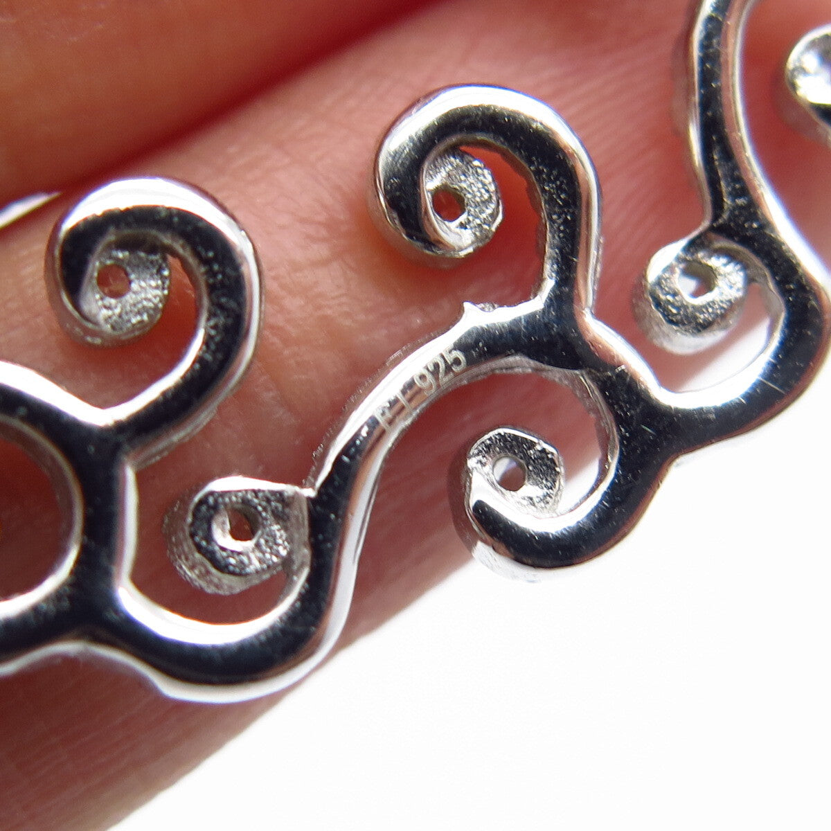 925 Sterling Silver C Z Ornate Open Round Pendant