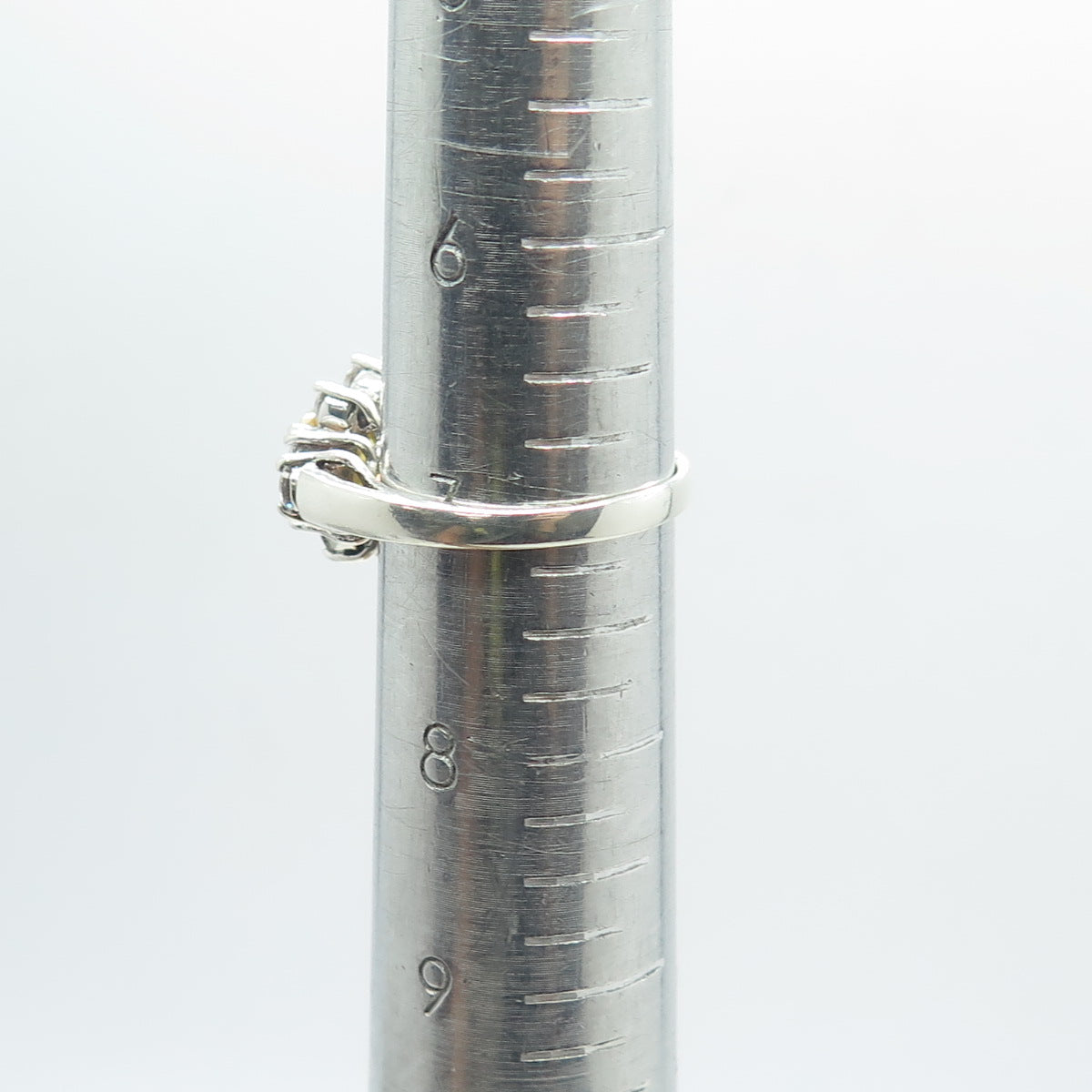 925 Sterling Silver Oval & Round-Cut Canary & White C Z Cluster Ring Size 7.25