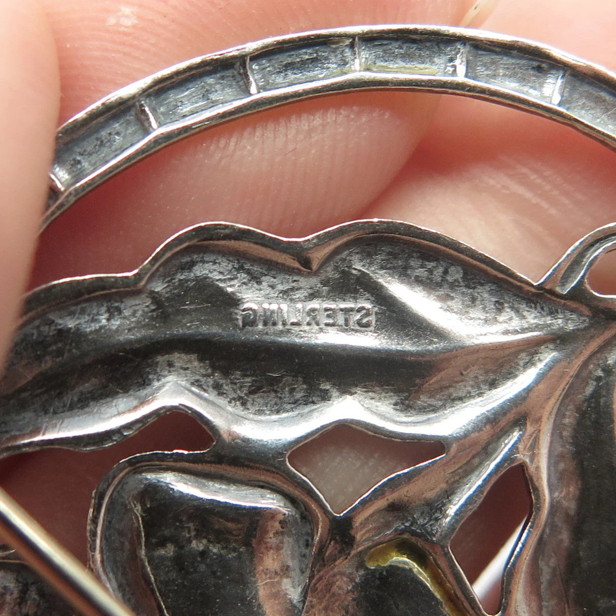 925 Sterling Silver Vintage Round Floral Pin Brooch