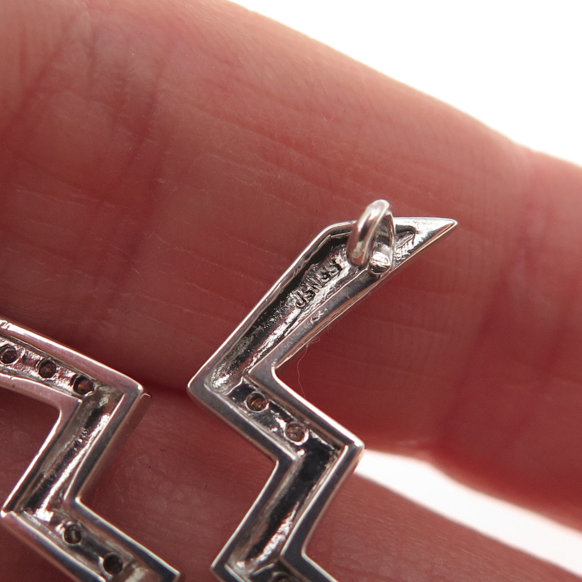 925 Sterling Silver Real Round-Cut Diamond Arrow Centerpiece Charm Pendant