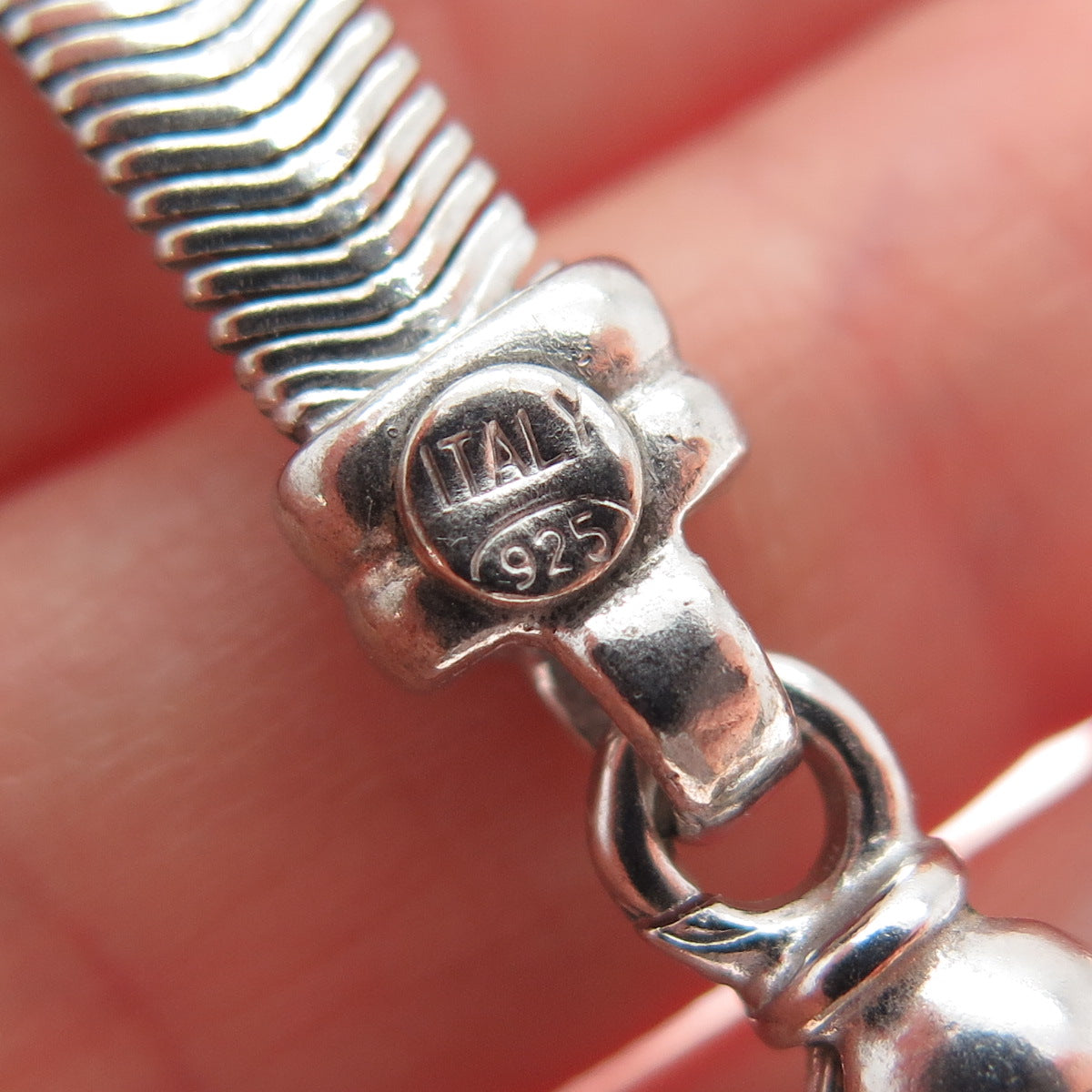 925 Sterling Silver Vintage Italy Herringbone Link Bracelet 6.75"