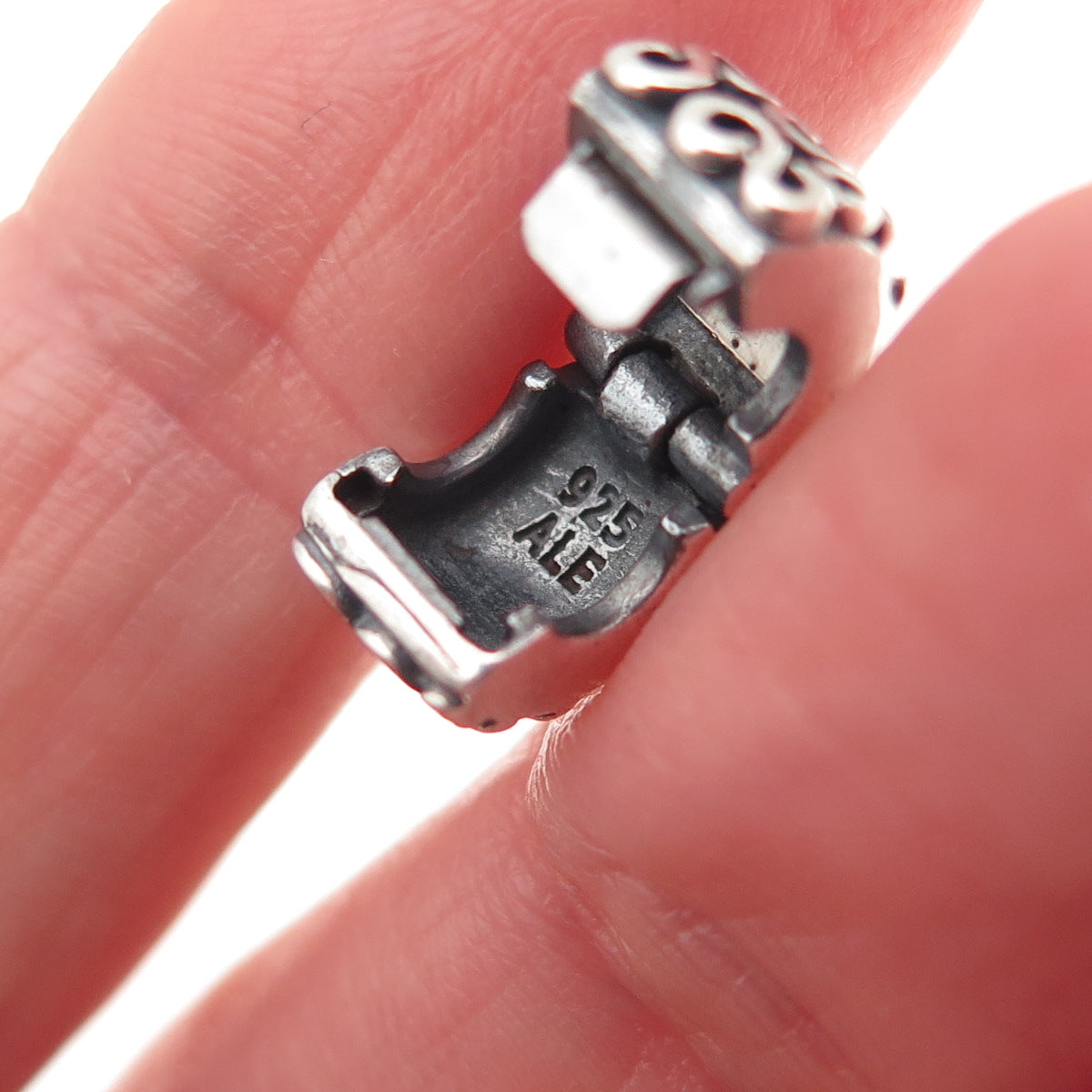 Pandora 925 Sterling Silver Swirl Clip Charm