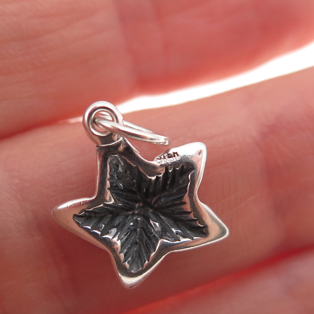 925 Sterling Silver Vintage Starfish Oxidized Mini Charm Pendant