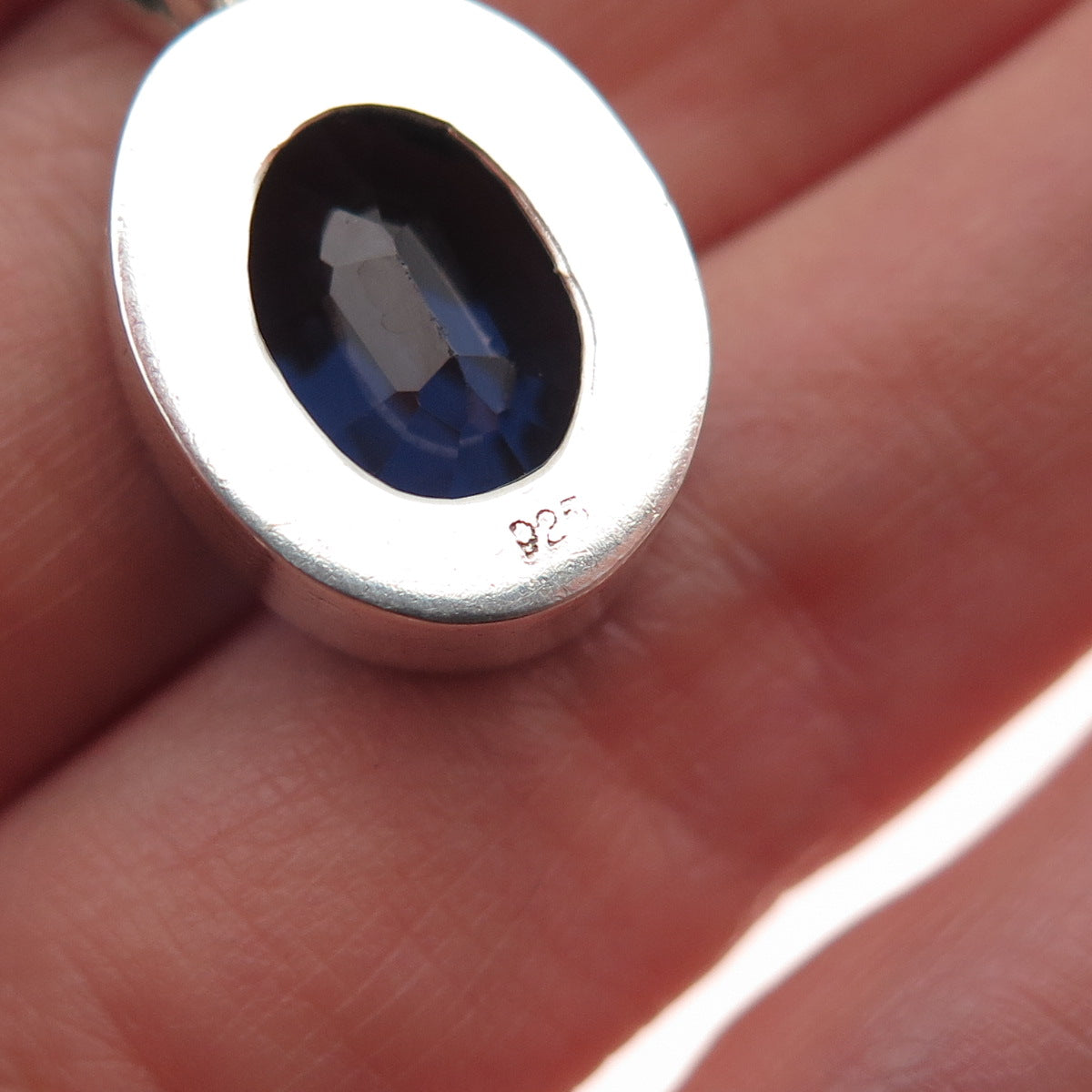 925 Sterling Silver Vintage Oval-Cut Blue C Z Charm Pendant