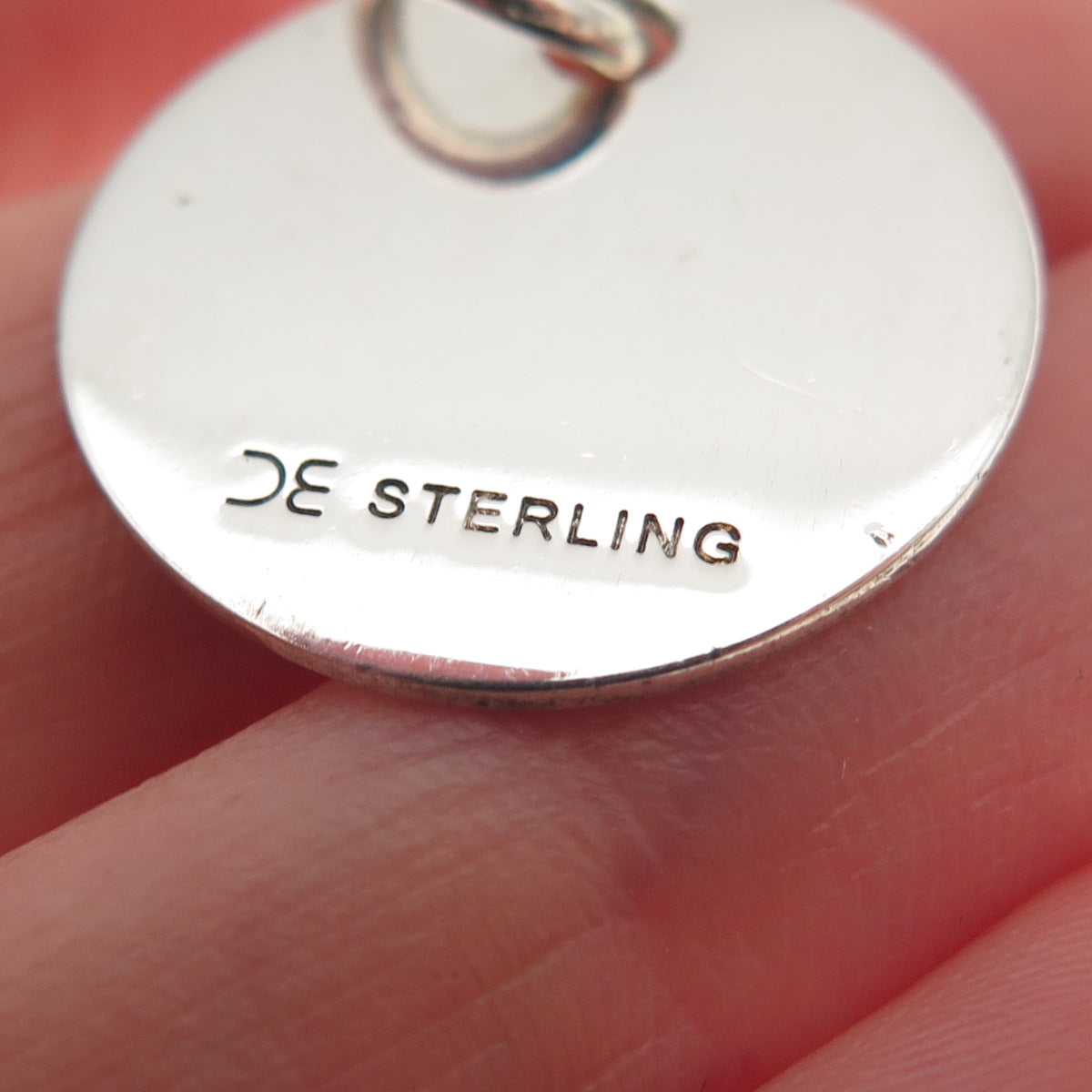 925 Sterling Silver Vintage Letter W Initial Round Tag Charm Pendant