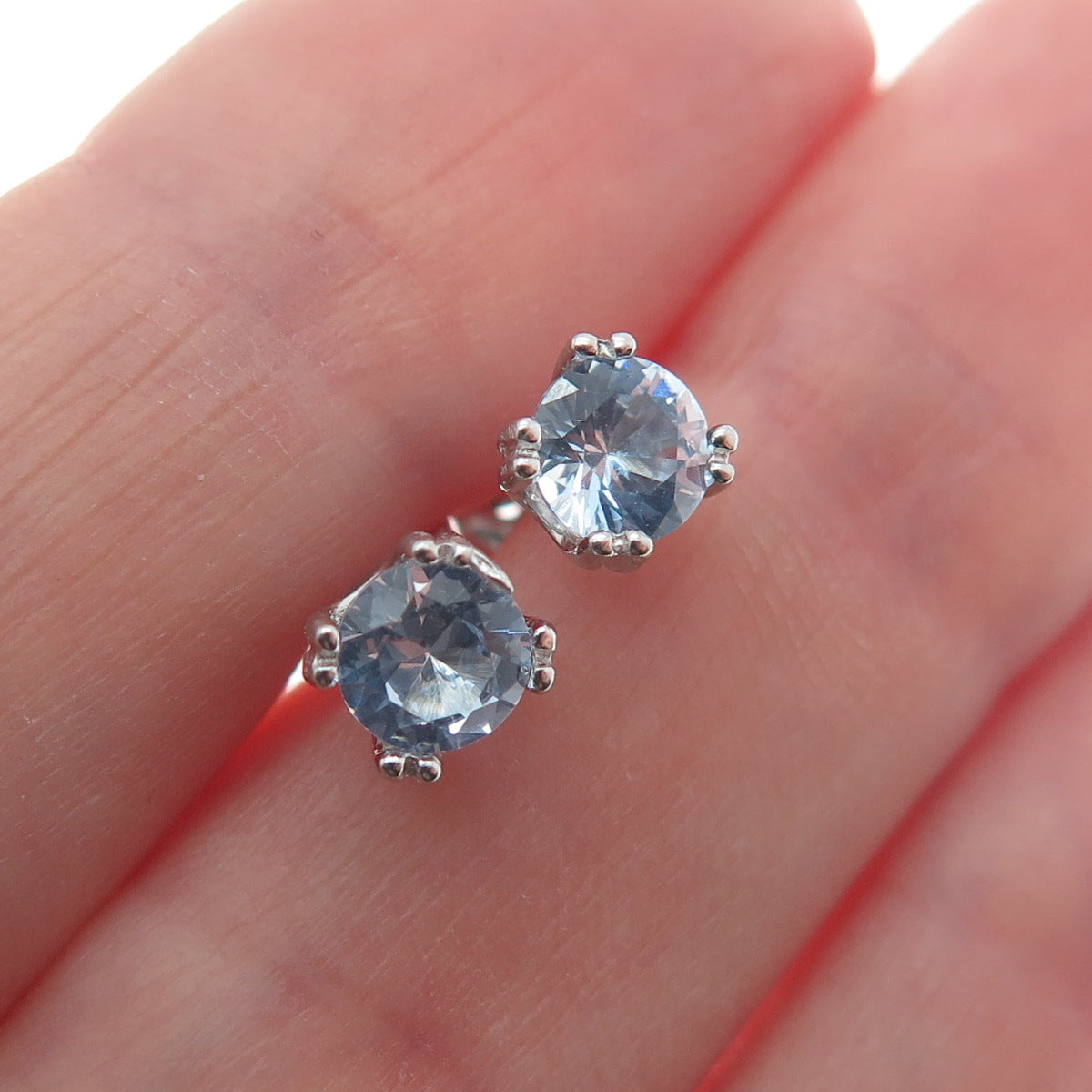 925 Sterling Silver Round-Cut Blue C Z Stud Earrings