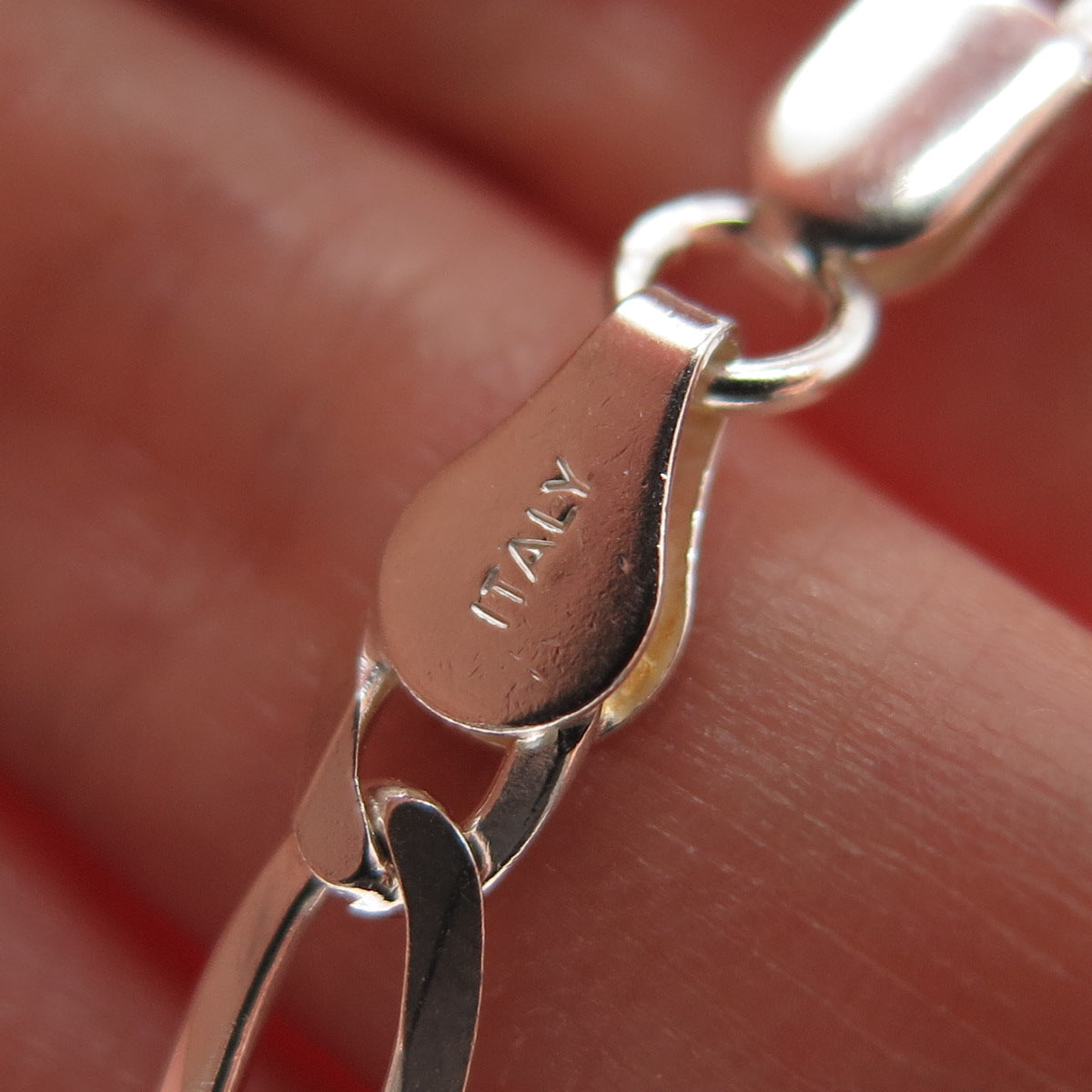 925 Sterling Silver Vintage Italy Figaro Link Bracelet 8"