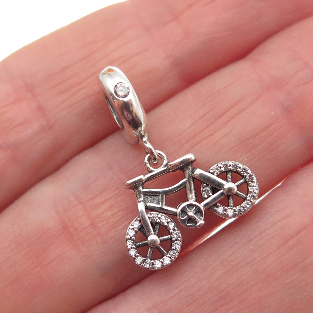 bicycle pawn shops near me 925 Sterling Silver Round-Cut C Z Dangle Charm 1 Stück transparente Kunststoff-Aufbewahrungsbox Teiler Einlegeblätter:40 bedruckte Einlegeblätter in den Folien Depending on your own